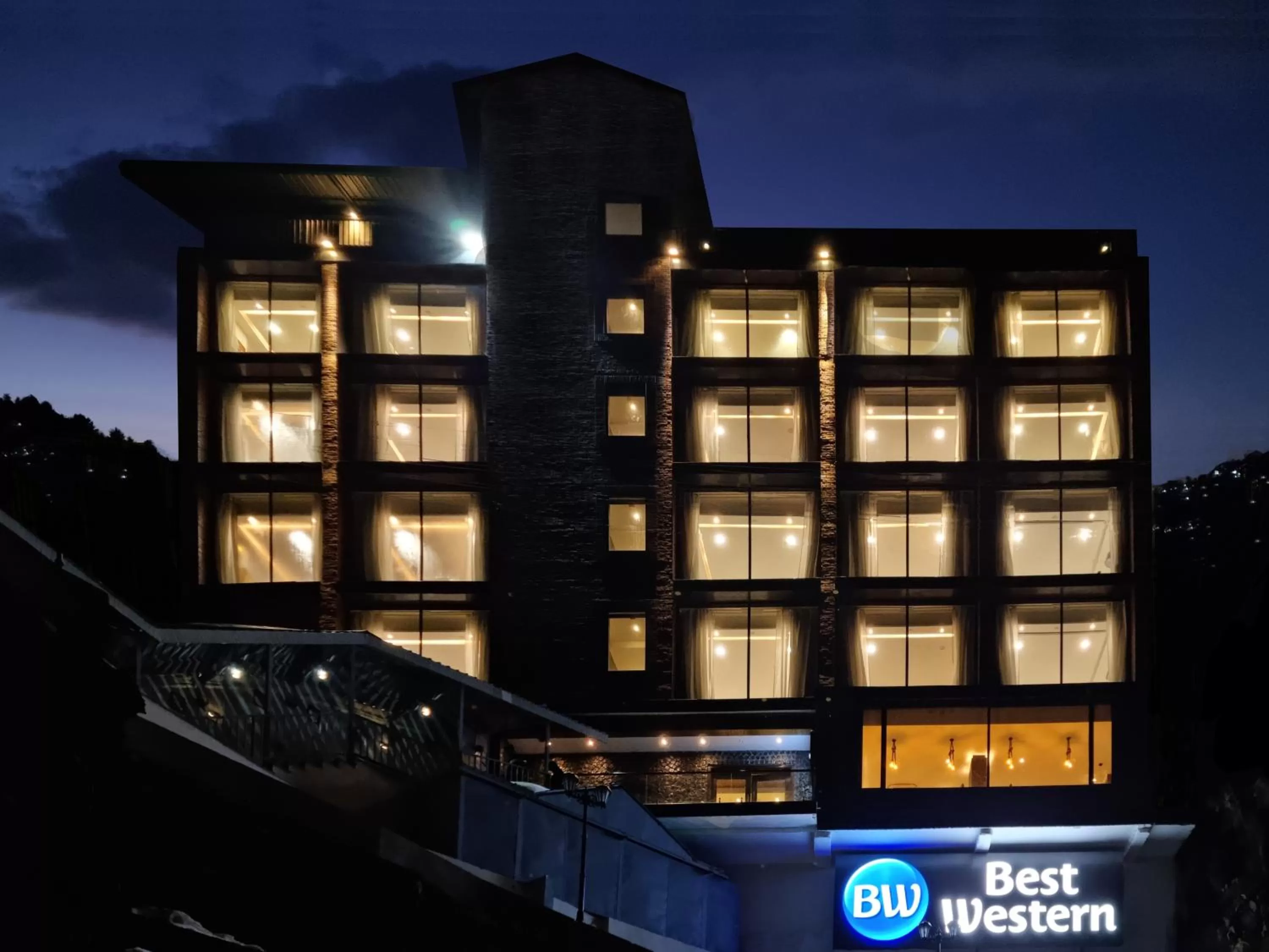 Property building in Best Western Dalhousie