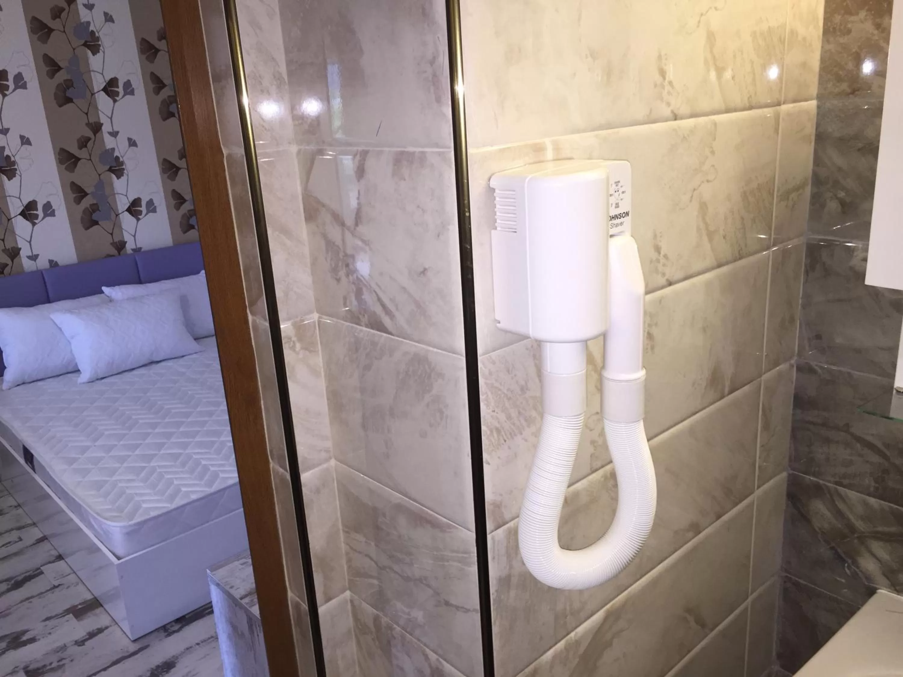 Bathroom in Family Hotel Malibu