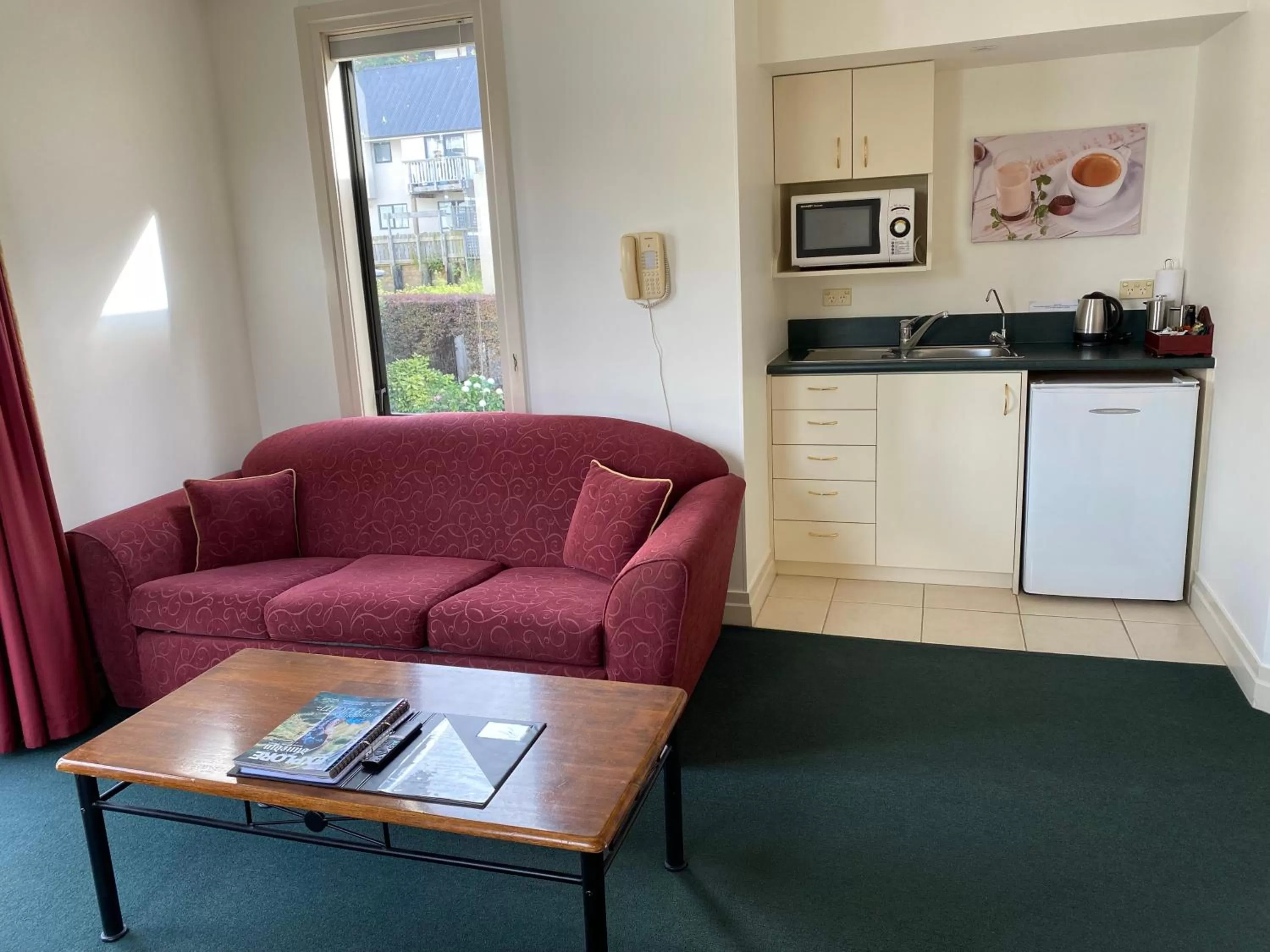 Living room in Motel On York