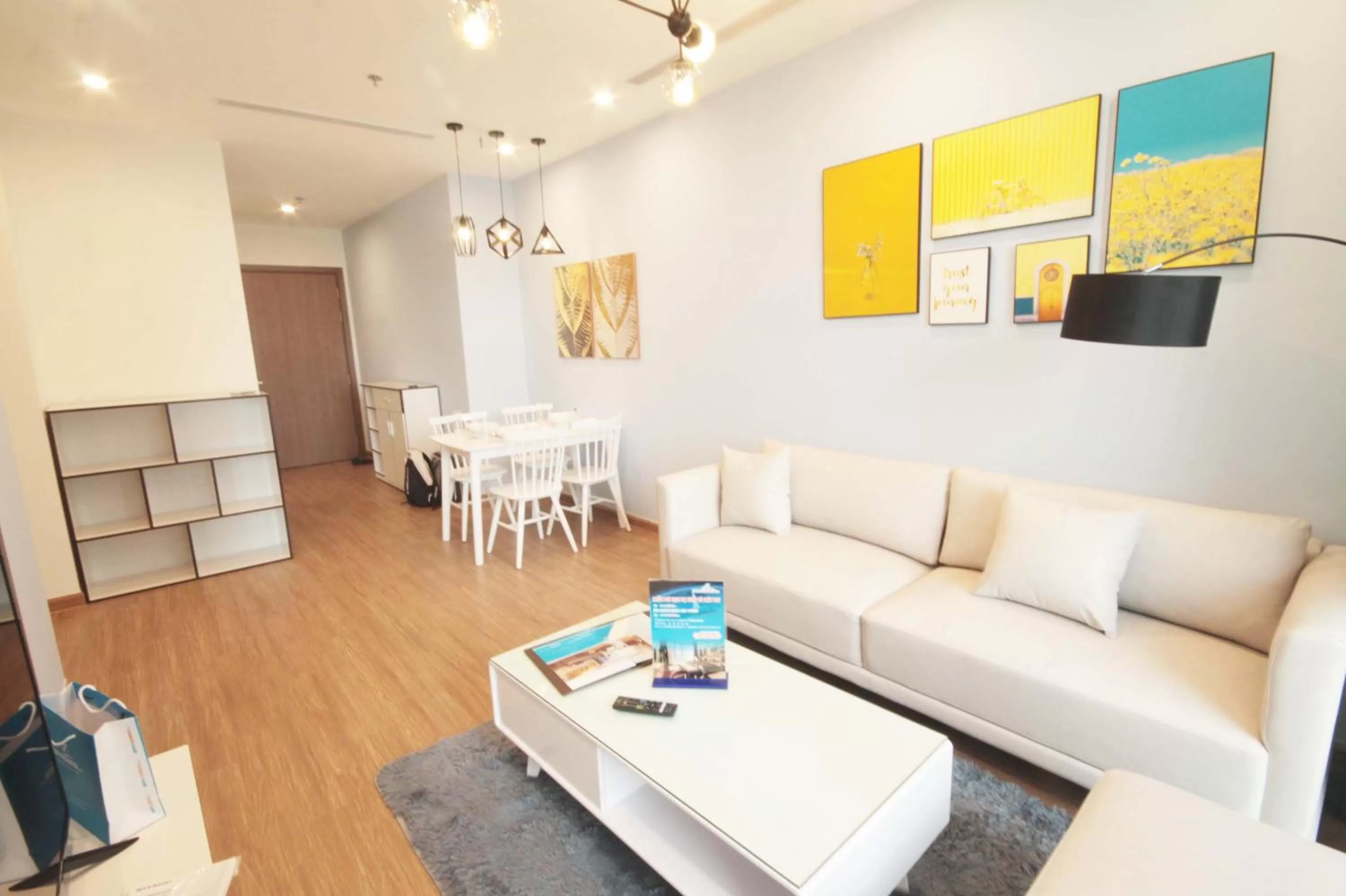 Seating Area in Vinhomes Skylake Apartment - by Bayhomes