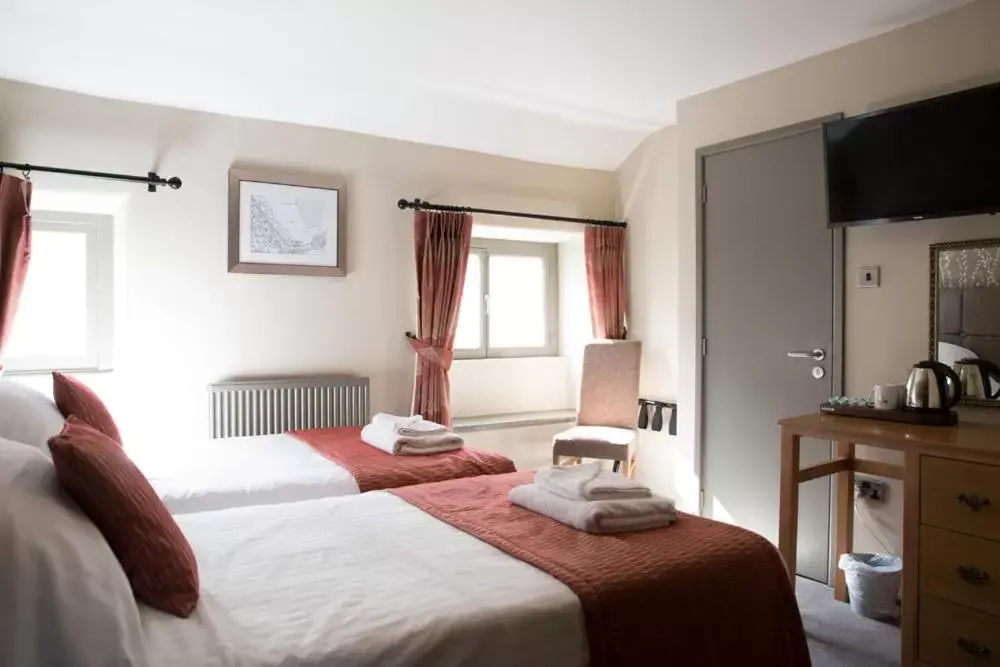 Standard Twin Room in George & Dragon, Conwy Standard Twin Room in George & Dragon, Conwy