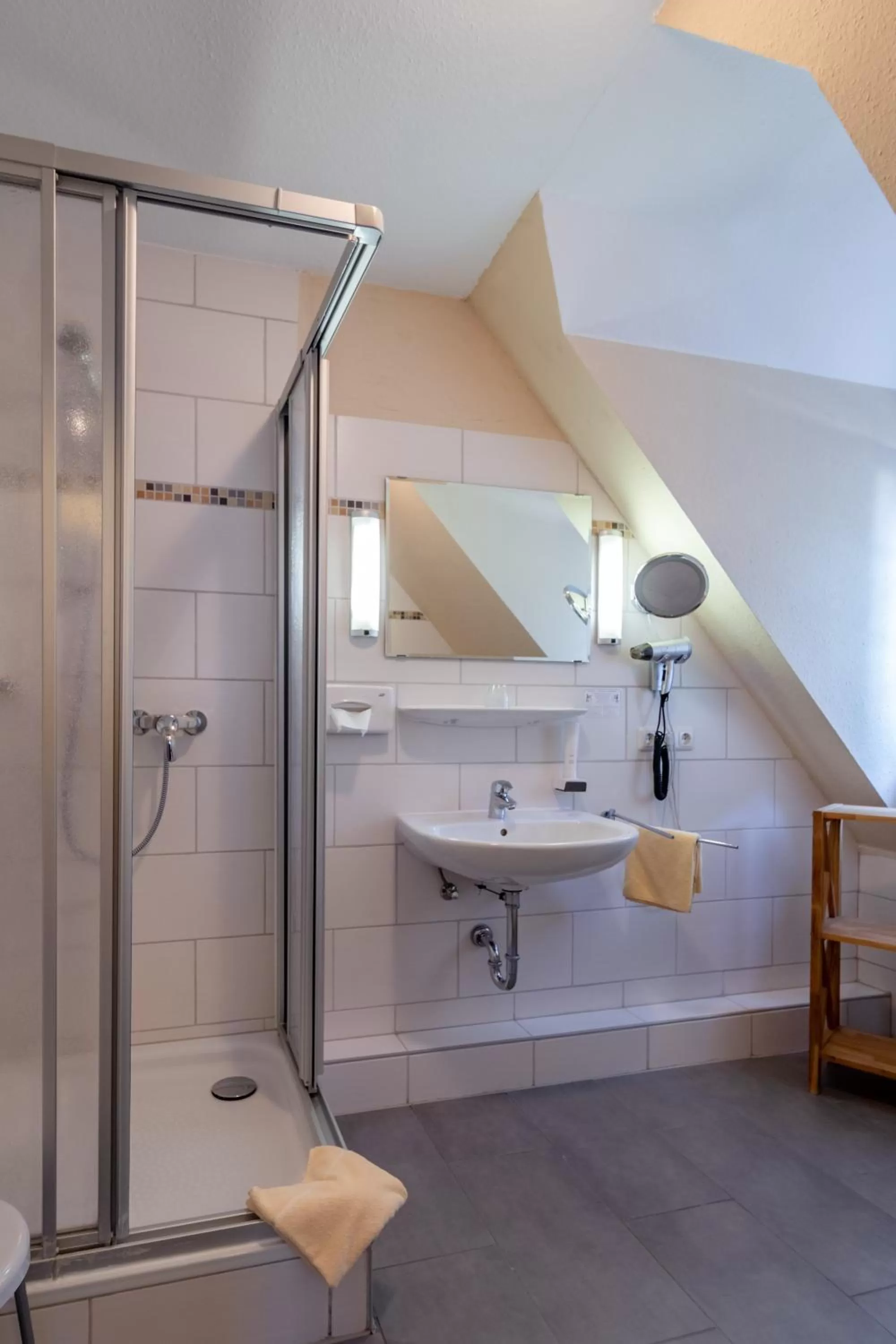 Bathroom in Hotel Goldflair am Rathaus