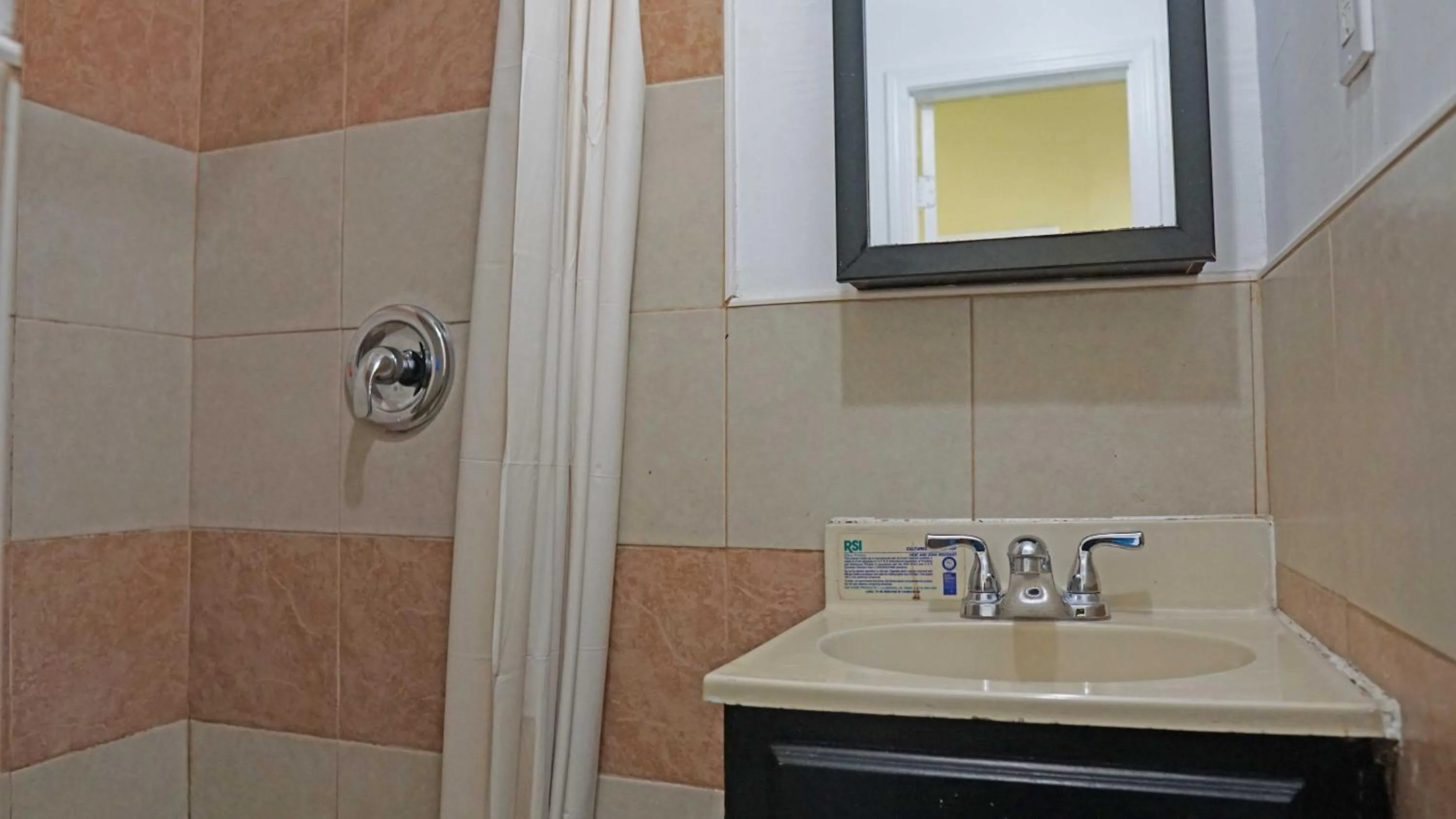 Bathroom in Antonio Hotel - Downtown Los Angeles, near Hollywood