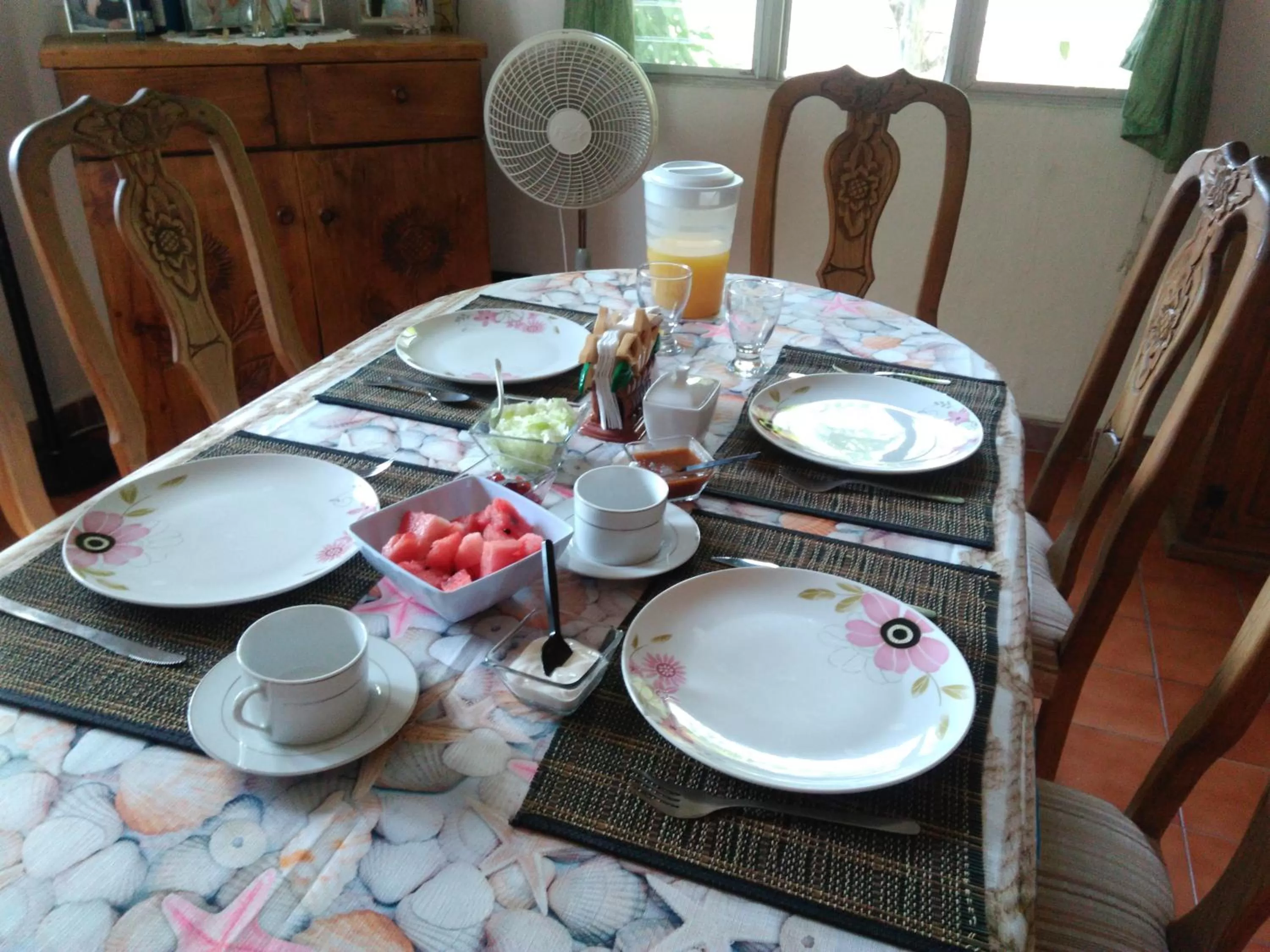 Breakfast in Los Caracoles Bed & Breakfast