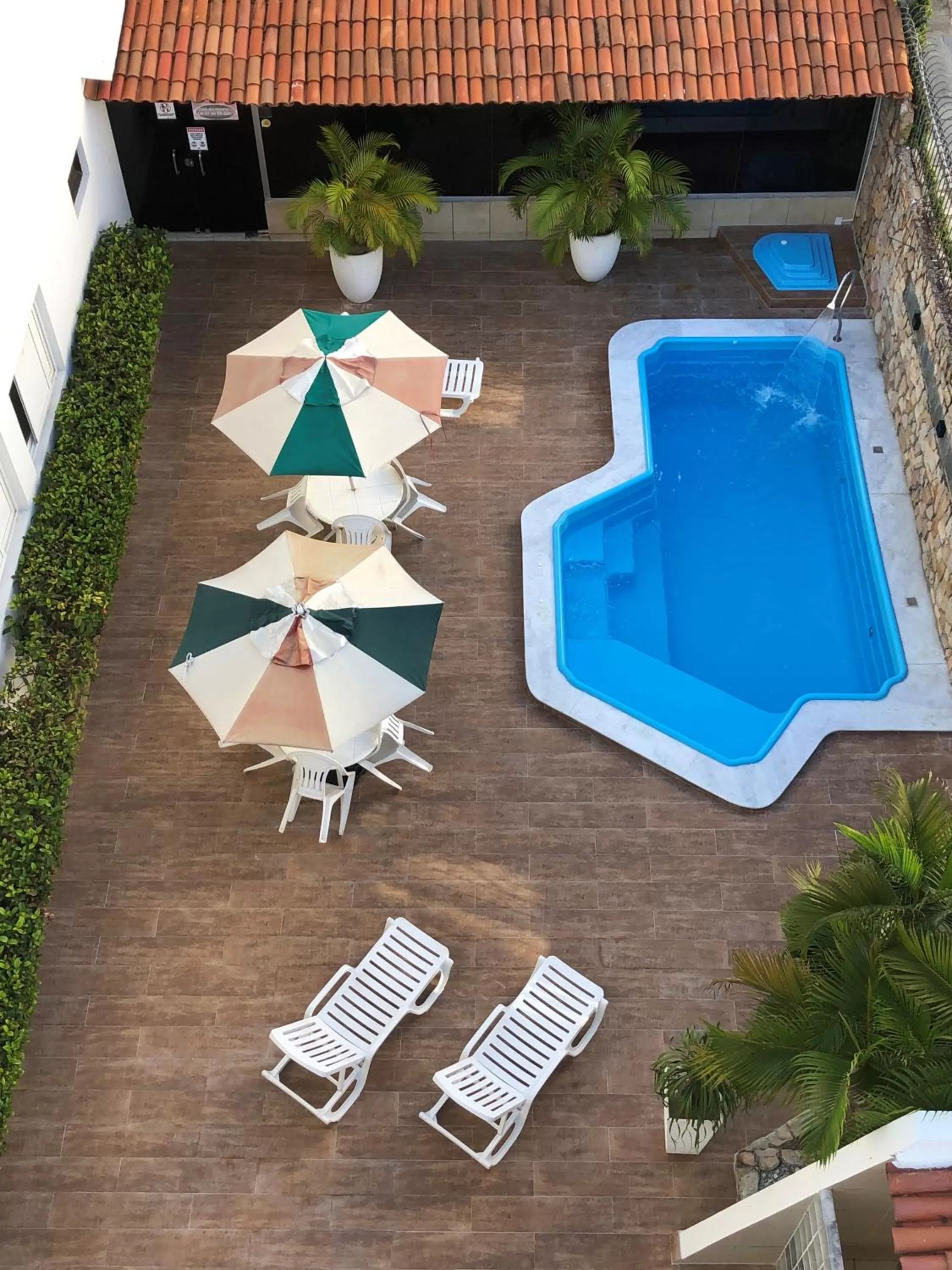 Property building in Hotel Des Basques