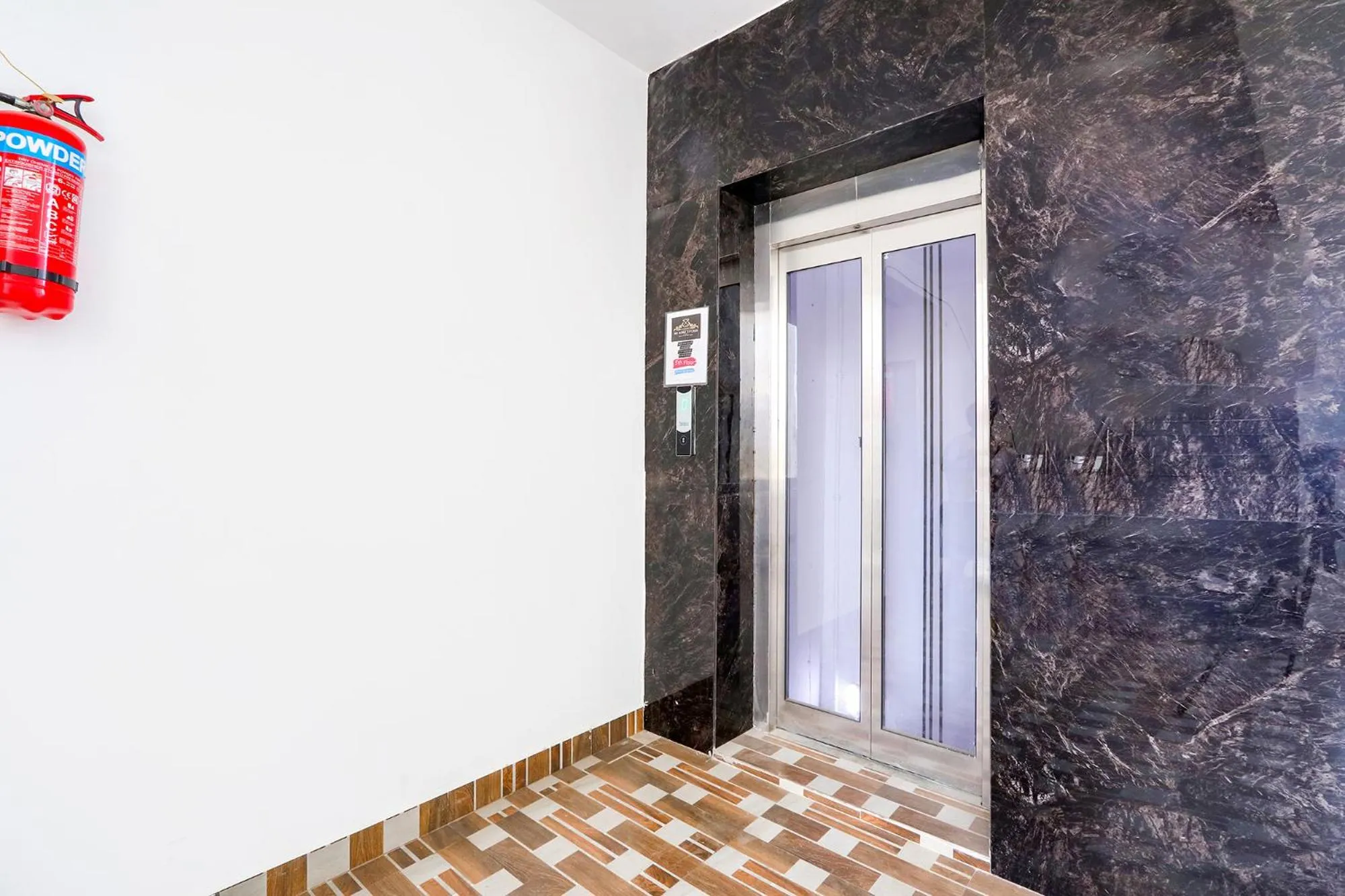 elevator in OYO Flagship Hotel Night Eye Nanakramguda