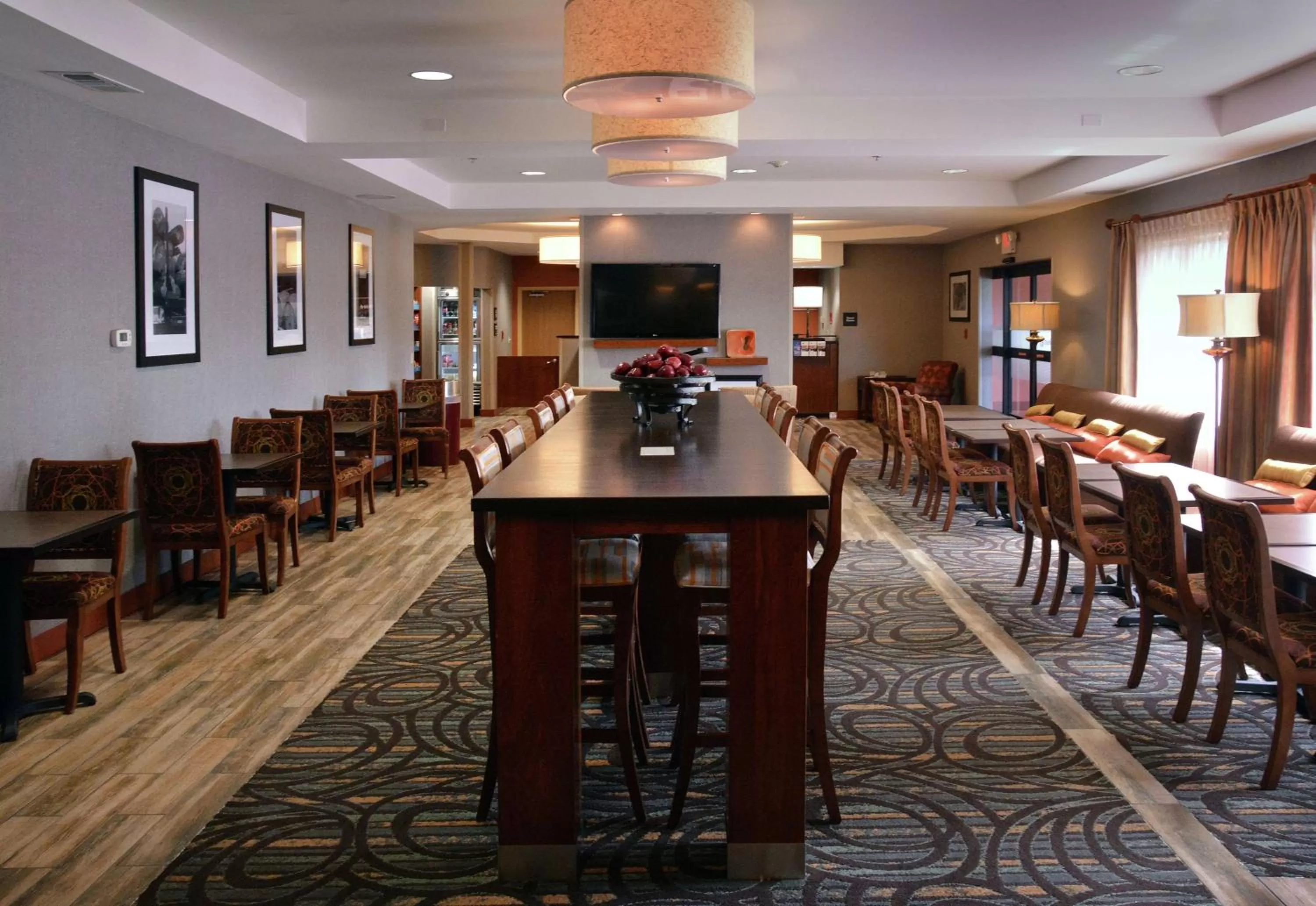 Lobby or reception in Hampton Inn Medford