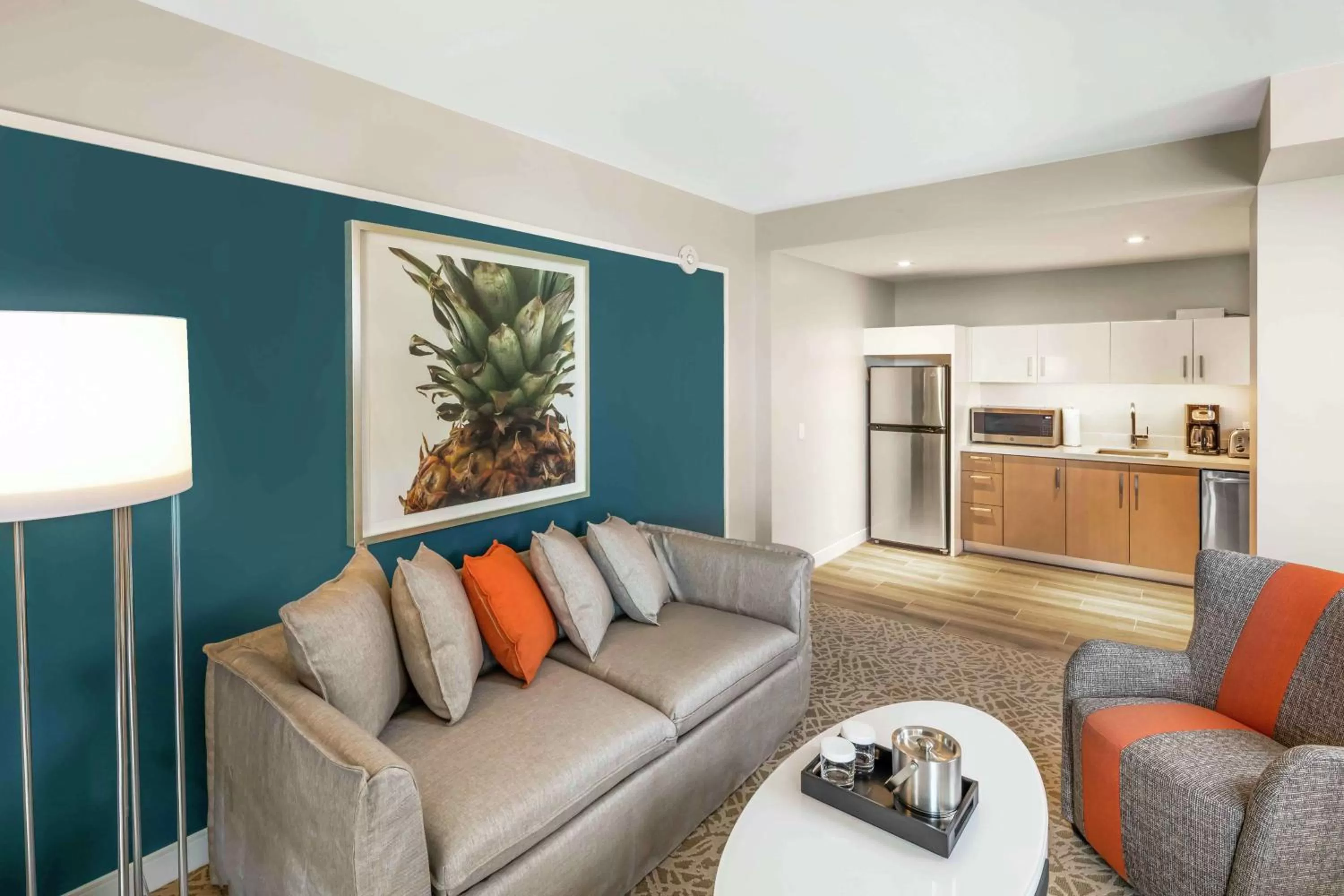 Living room in Hilton Miami Dadeland