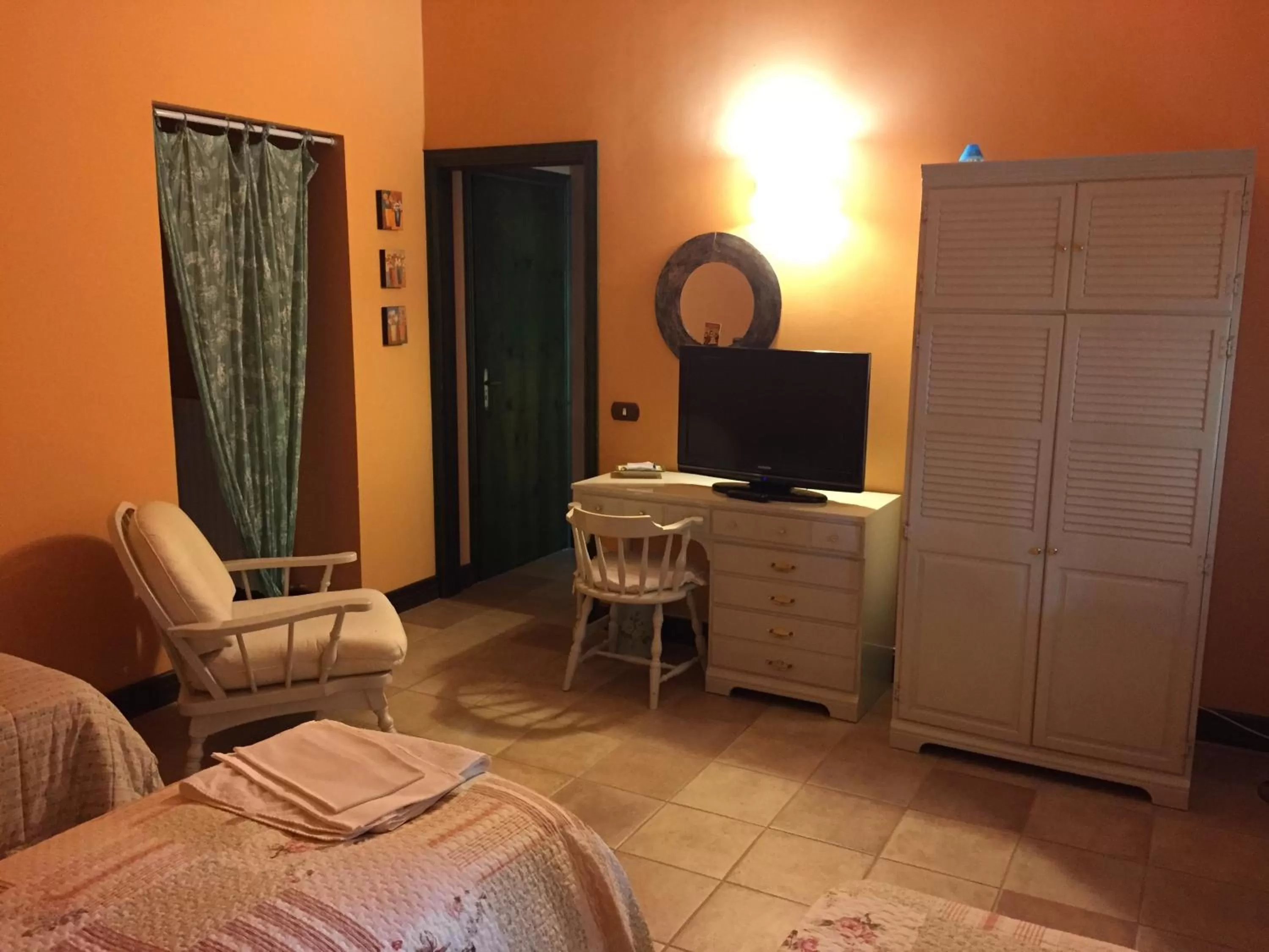 Decorative detail, Bed in B&B Rollo Garden