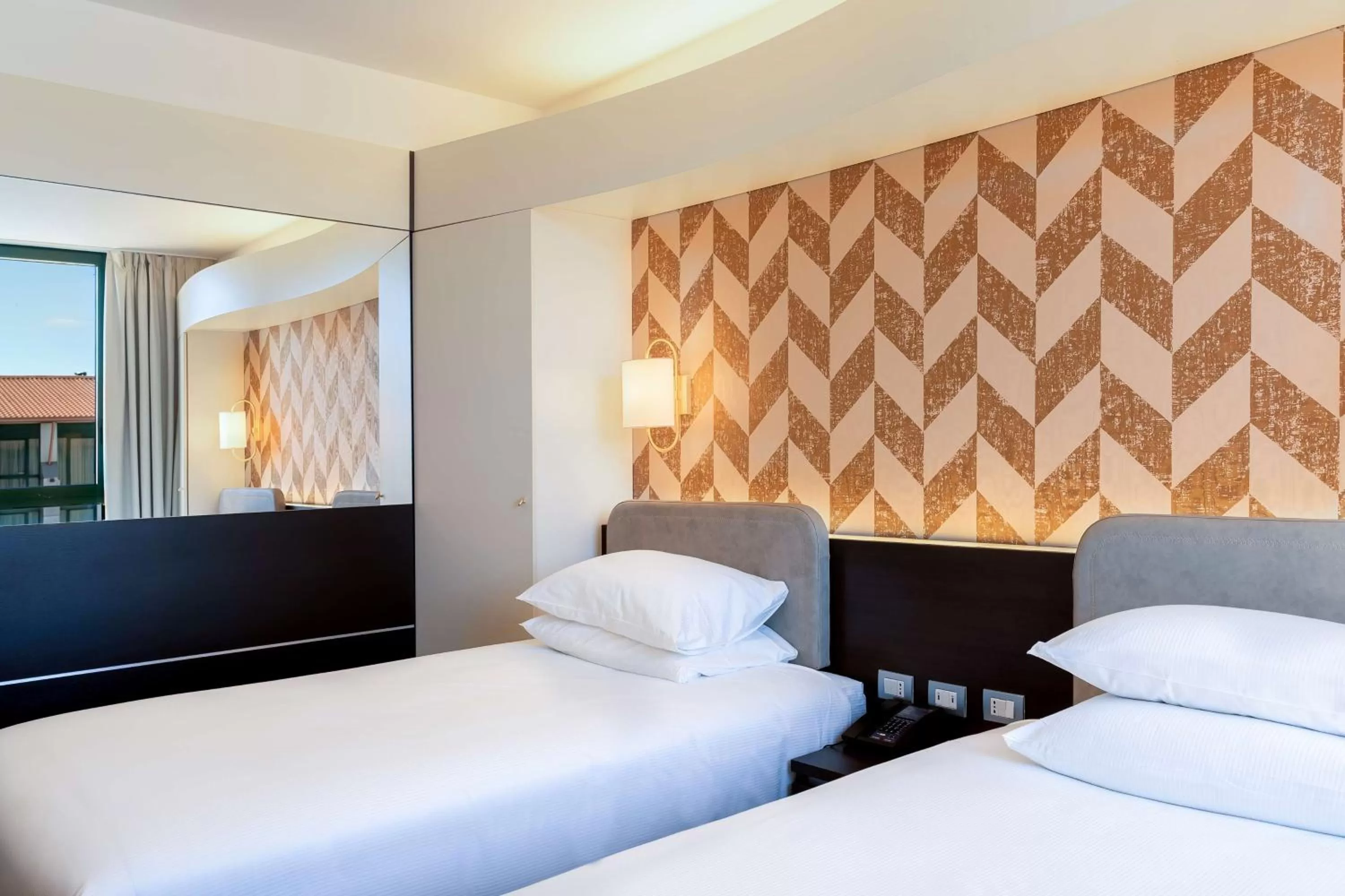 Bed in Doubletree by Hilton Milan Malpensa Solbiate Olona