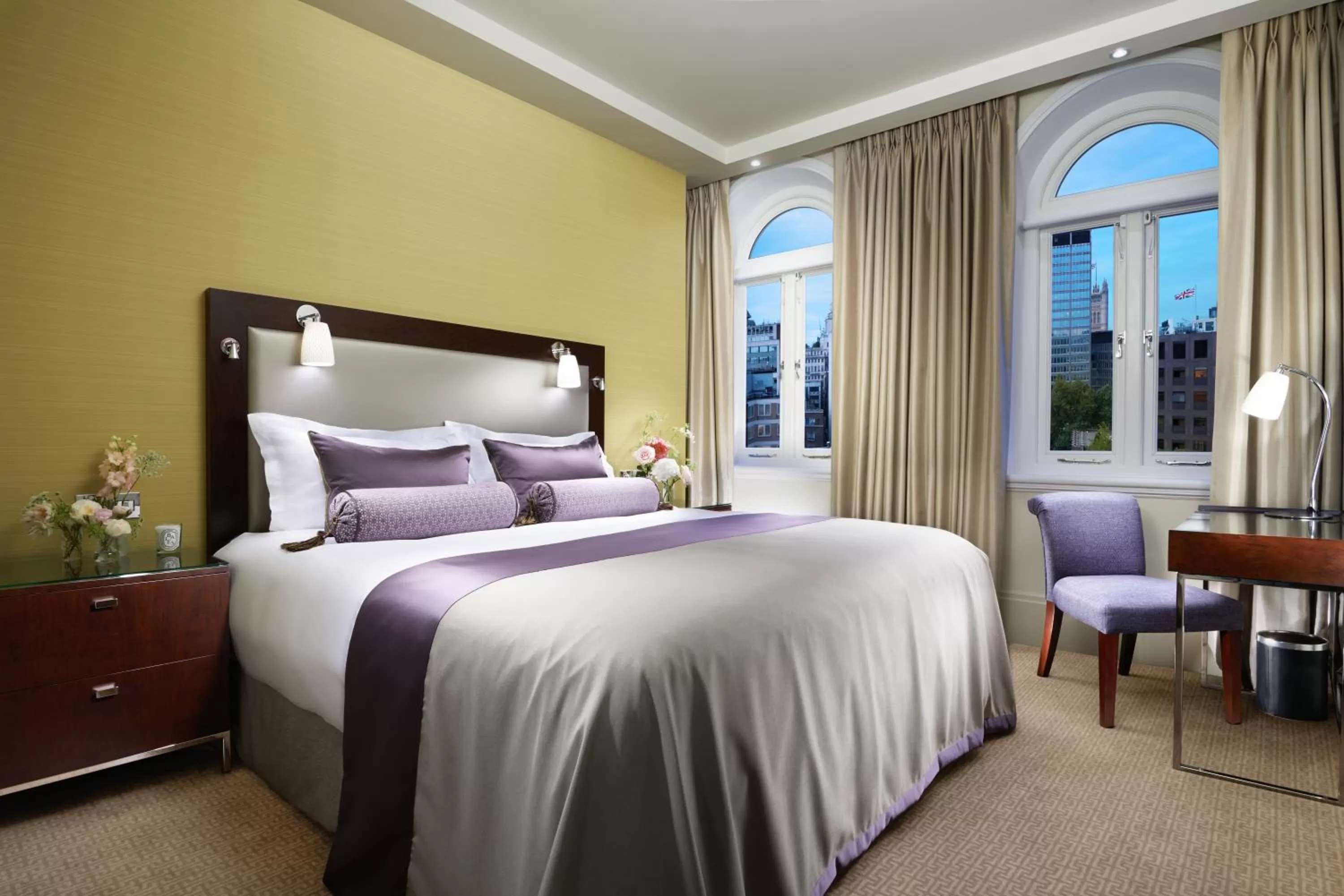 Bed in Taj 51 Buckingham Gate Suites and Residences