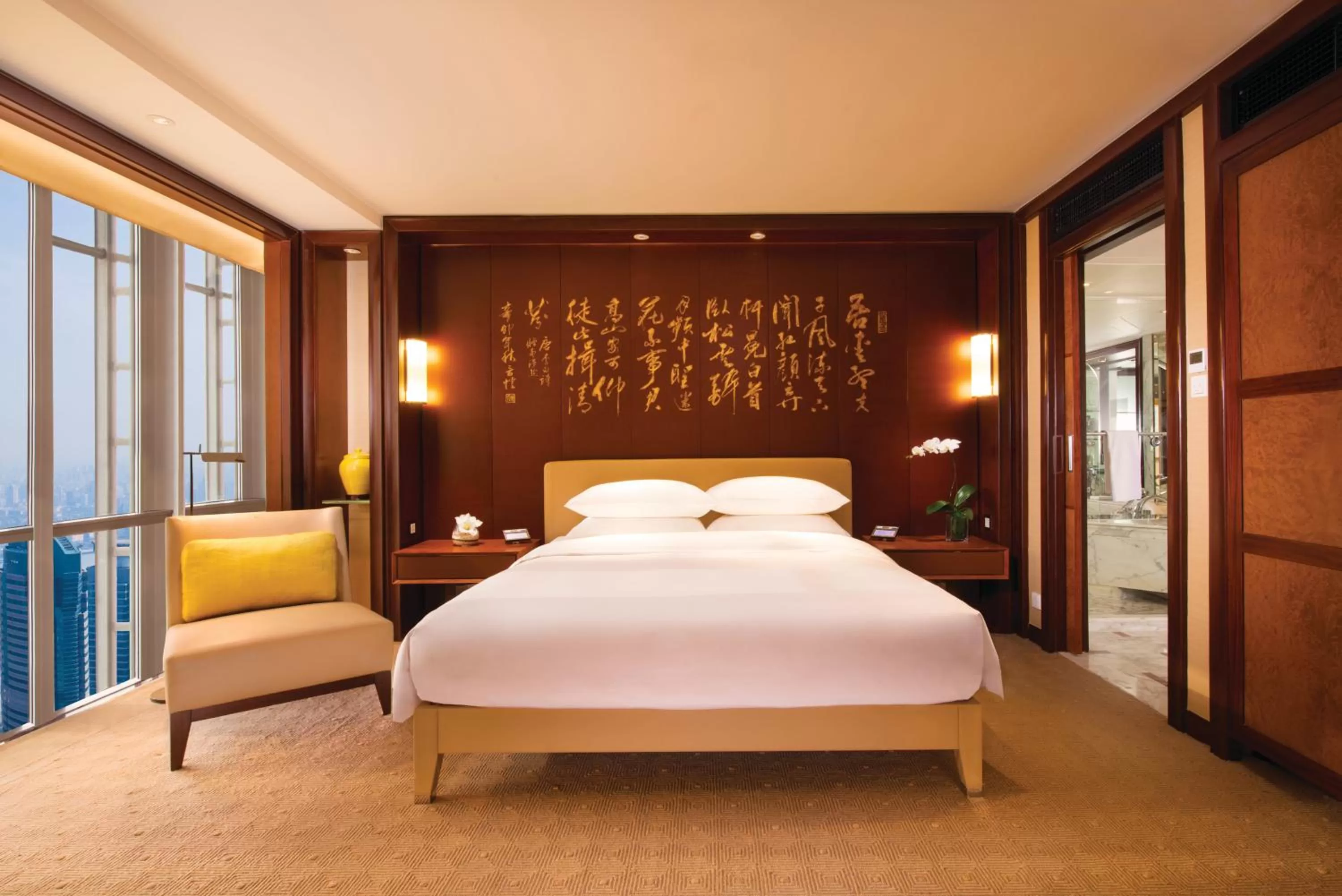 Bed in Grand Hyatt Shanghai