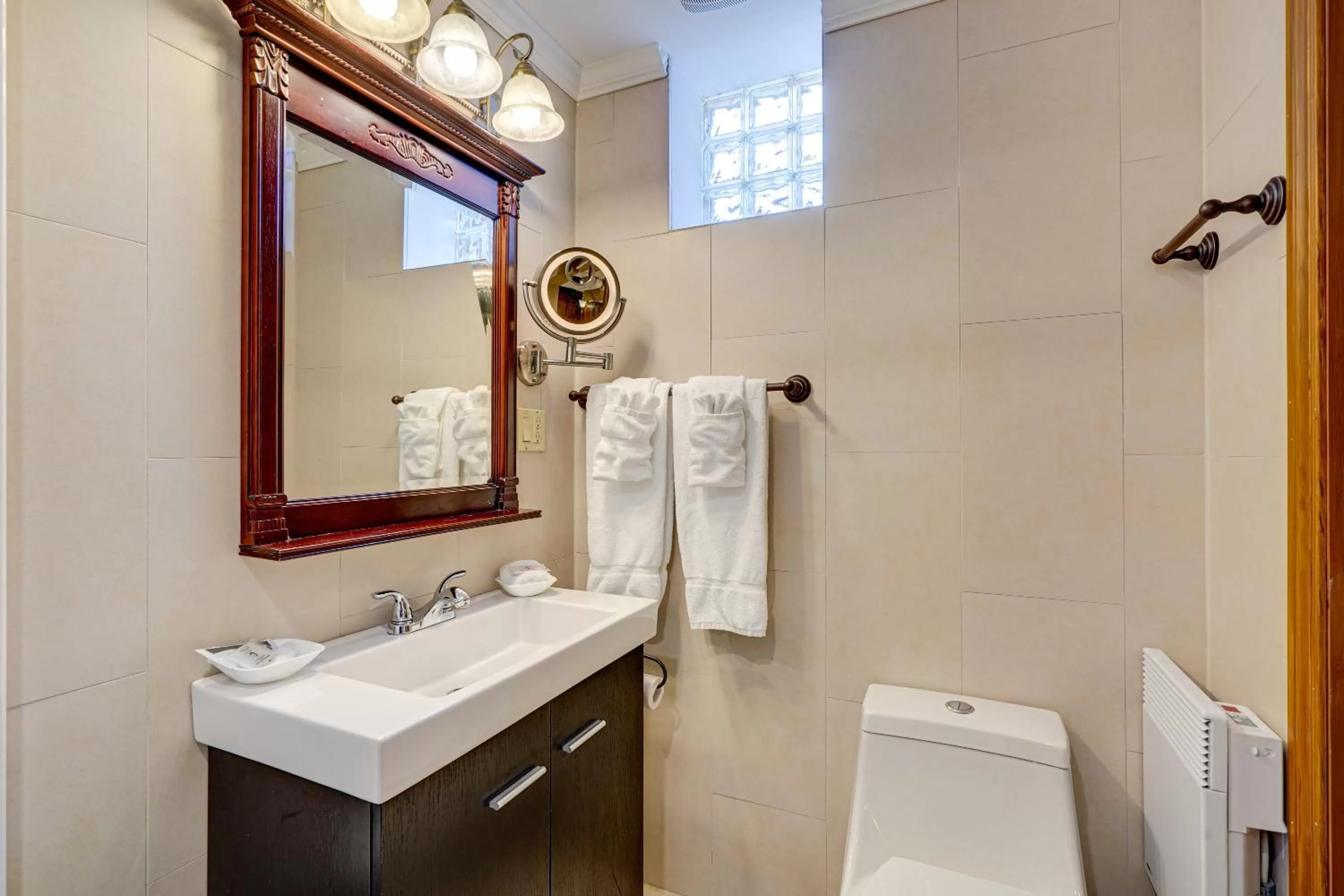 Toilet in Le Grand Hôtel