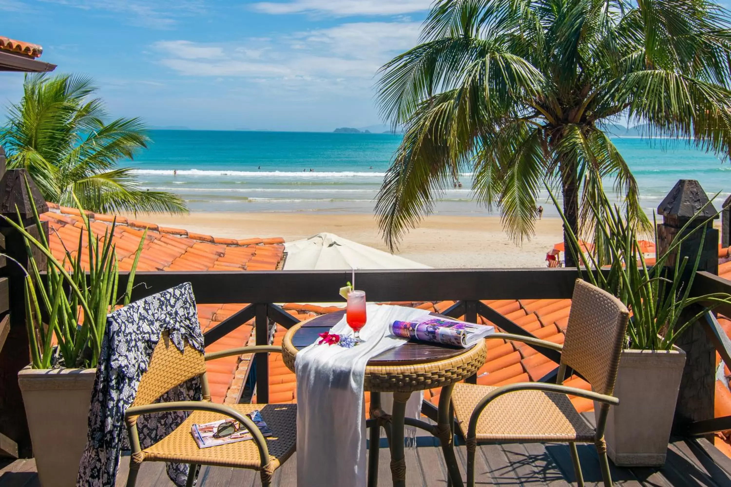 Deluxe Double Room with Side Sea View in Chez Pitu Praia Hotel Deluxe Double Room with Side Sea View in Chez Pitu Praia Hotel