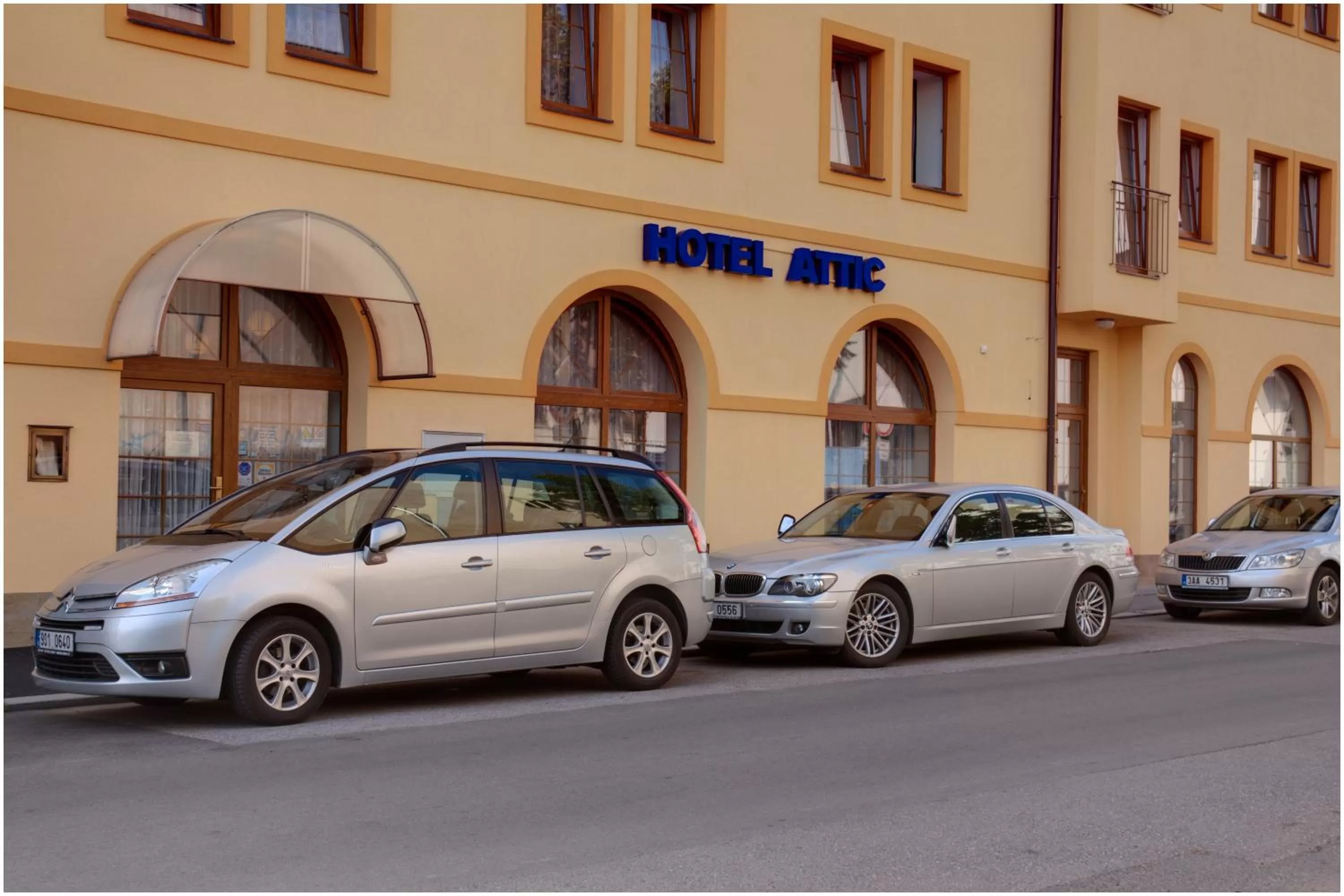 Facade/entrance in Attic Hotel