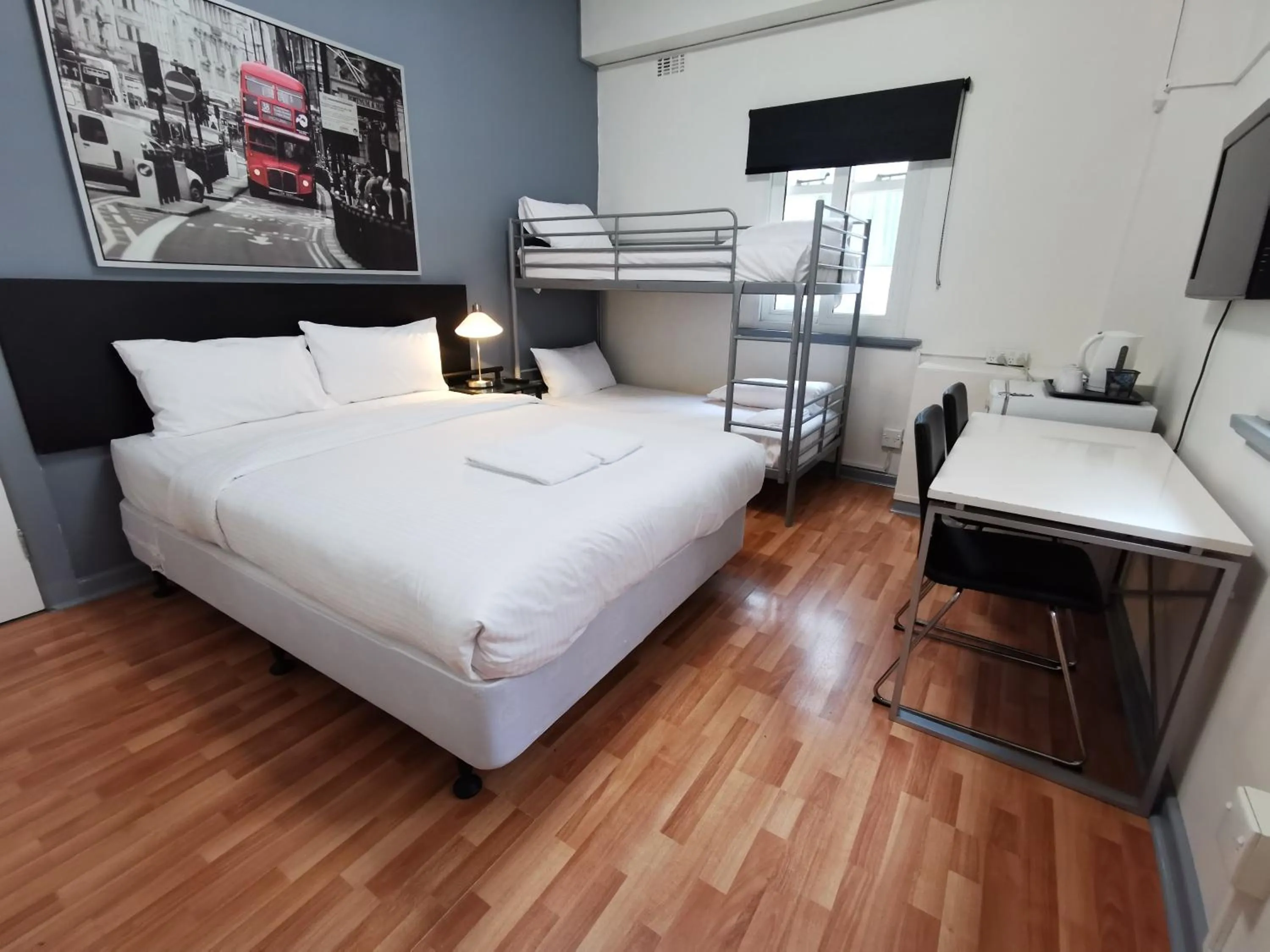 Photo of the whole room, Bed in City Centre Budget Hotel