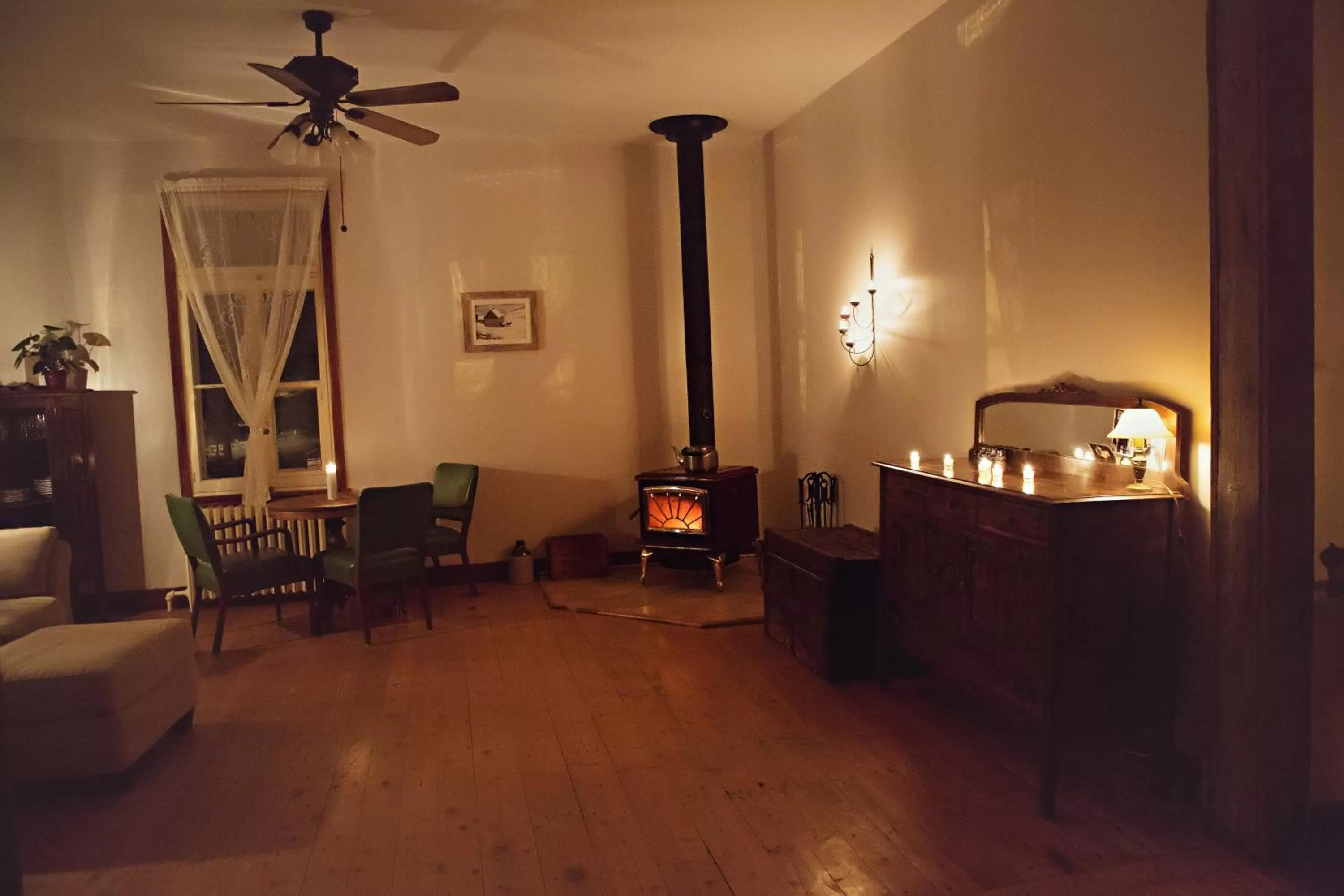 Restaurant/places to eat in Auberge Carpe Diem