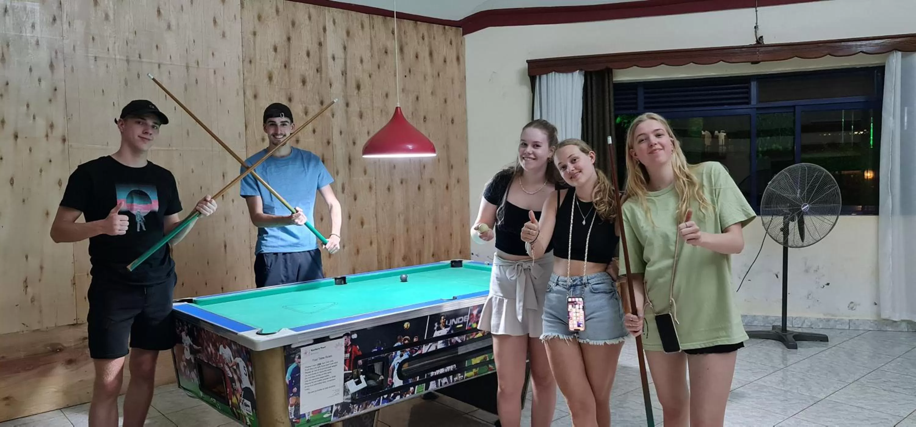 Restaurant/places to eat in Northern Pearl