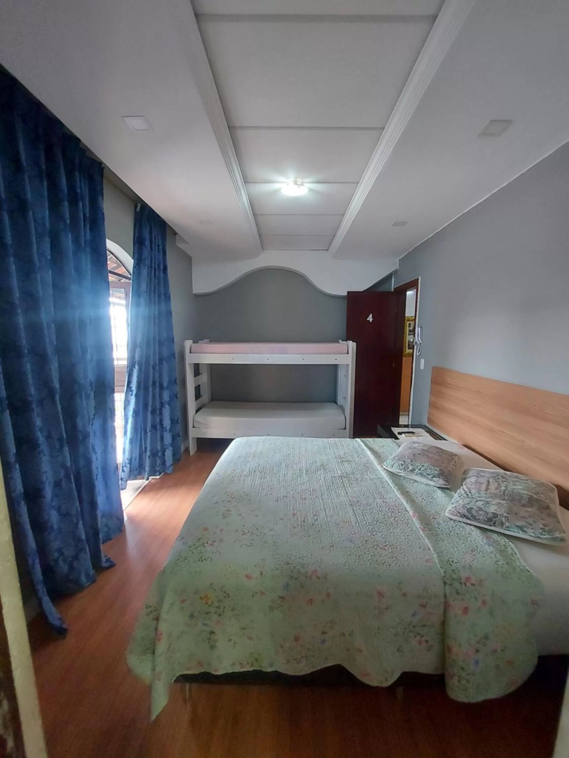 Photo of the whole room in Pousada Casa Familia