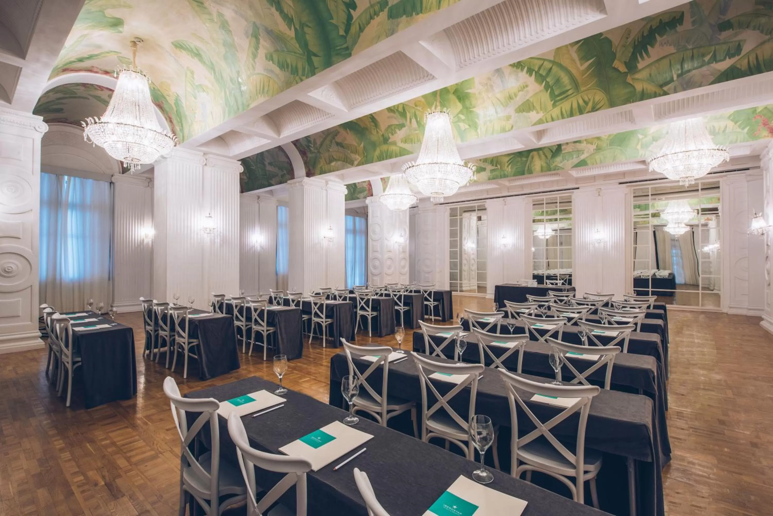 Business facilities in Iberostar Heritage Grand Mencey