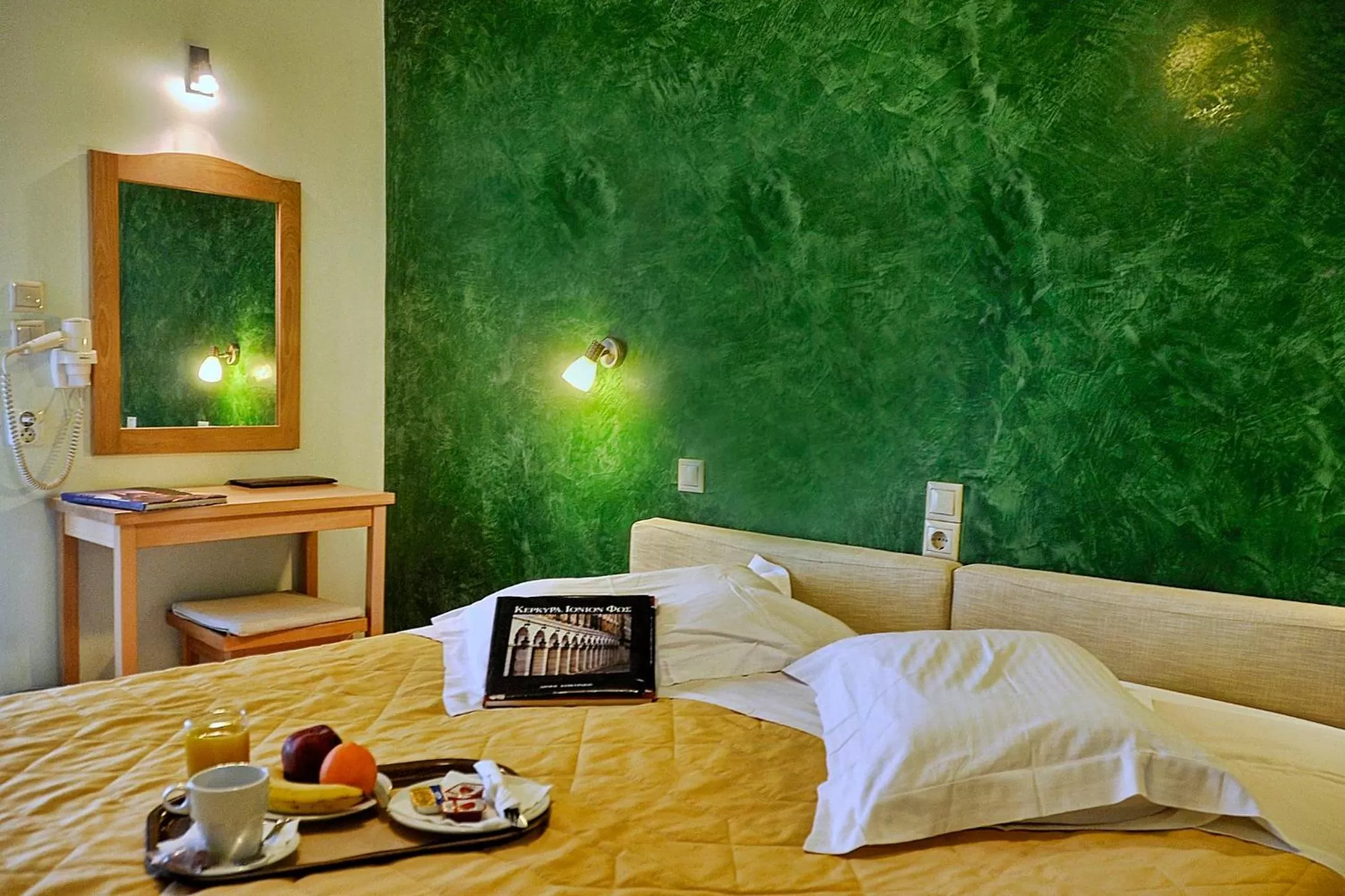 Bed in Hotel Atlantis