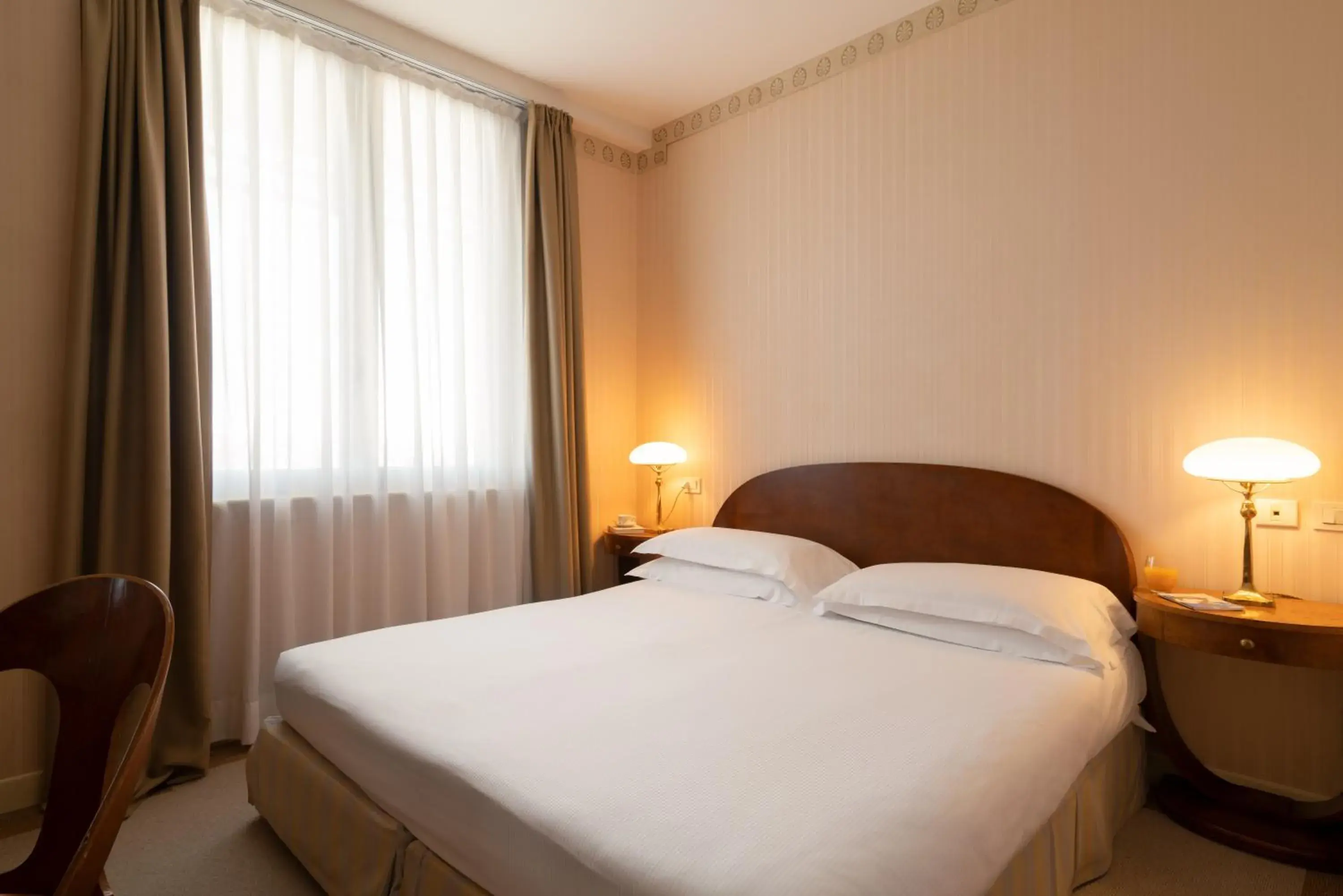 Standard Double or Twin Room - single occupancy in Grand Hotel Astoria Standard Double or Twin Room - single occupancy in Grand Hotel Astoria