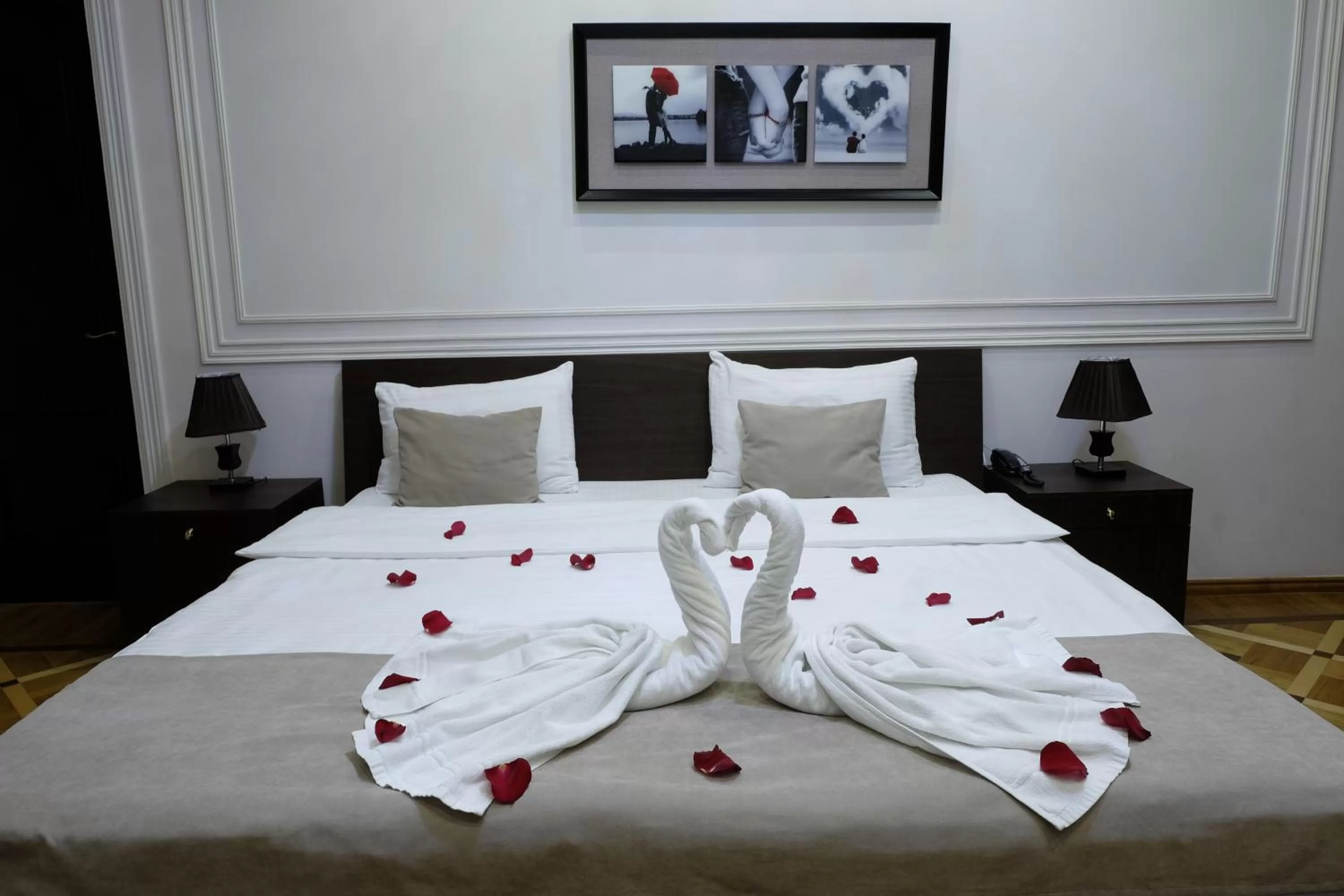 Photo of the whole room, Bed in S&L Boutique Hotel