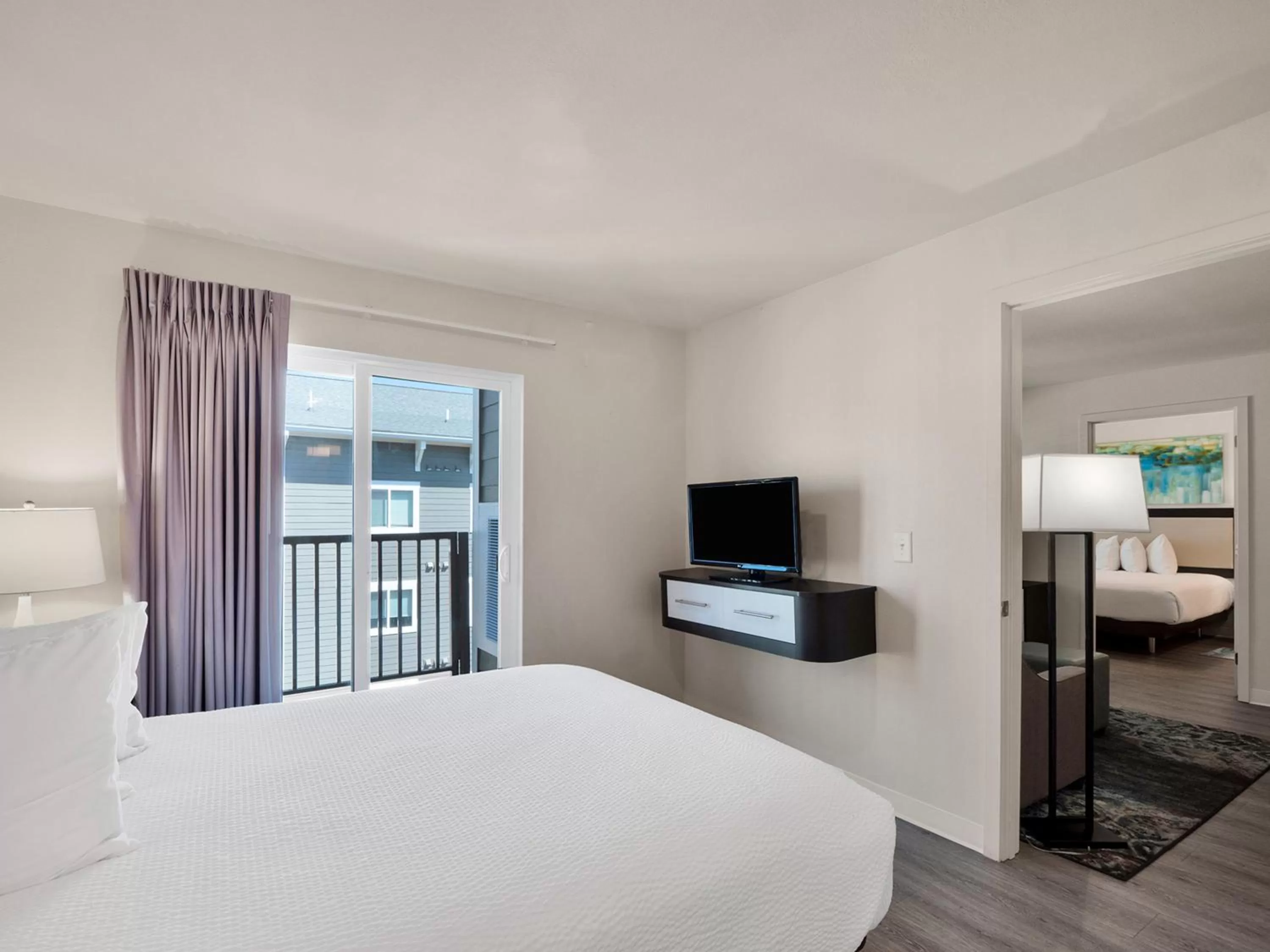 Two Bedroom Suite w/Balcony and Fully Equipped Kitchen in WaterWalk Extended Stay by Wyndham Charlotte - Arrowood