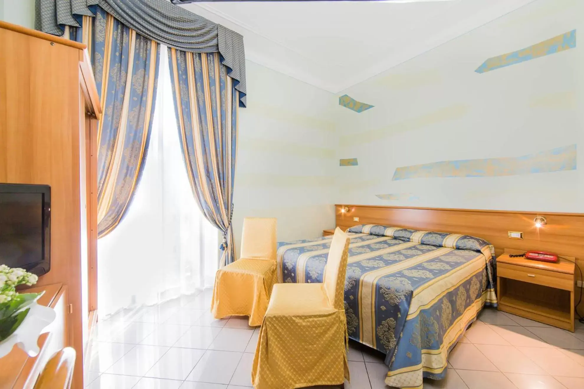 Double or Twin Room in Hotel Londra Double or Twin Room in Hotel Londra