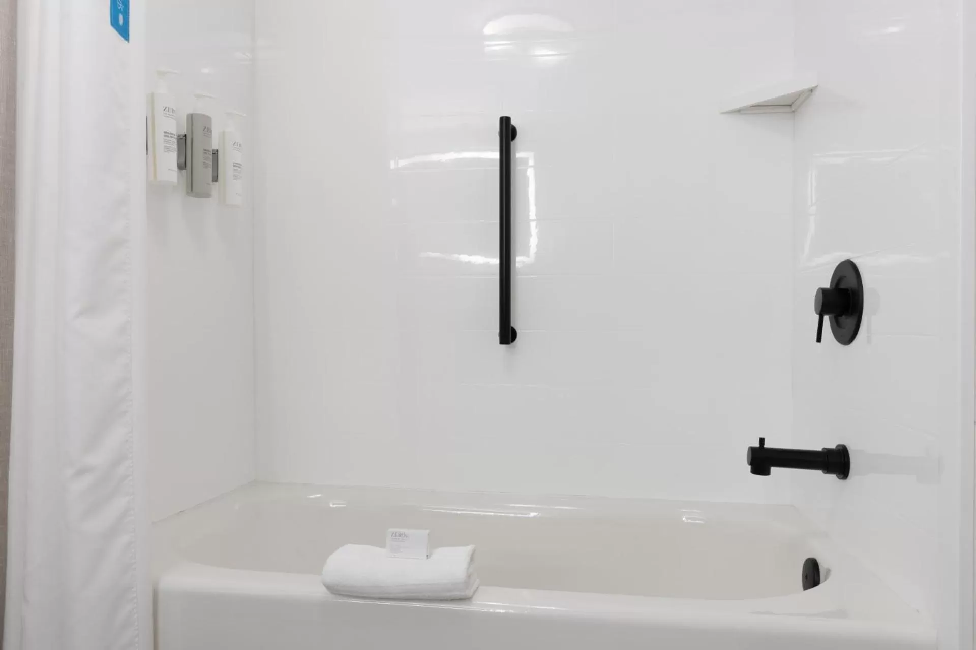 Bathroom in Hampton Inn & Suites Greenville-Downtown-Riverplace