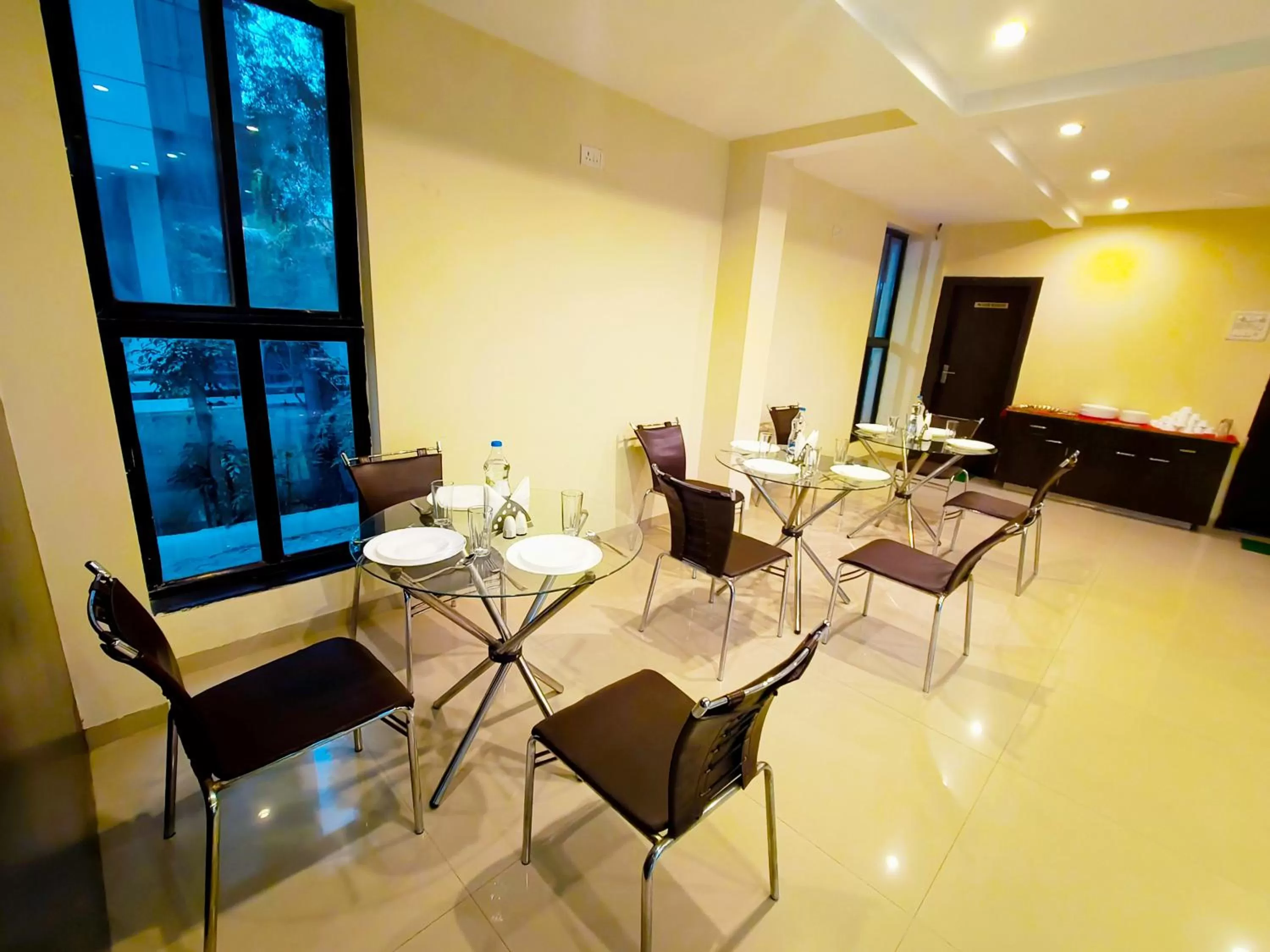 Restaurant/places to eat in SAI SRUSHTI by NEEM SQUARE