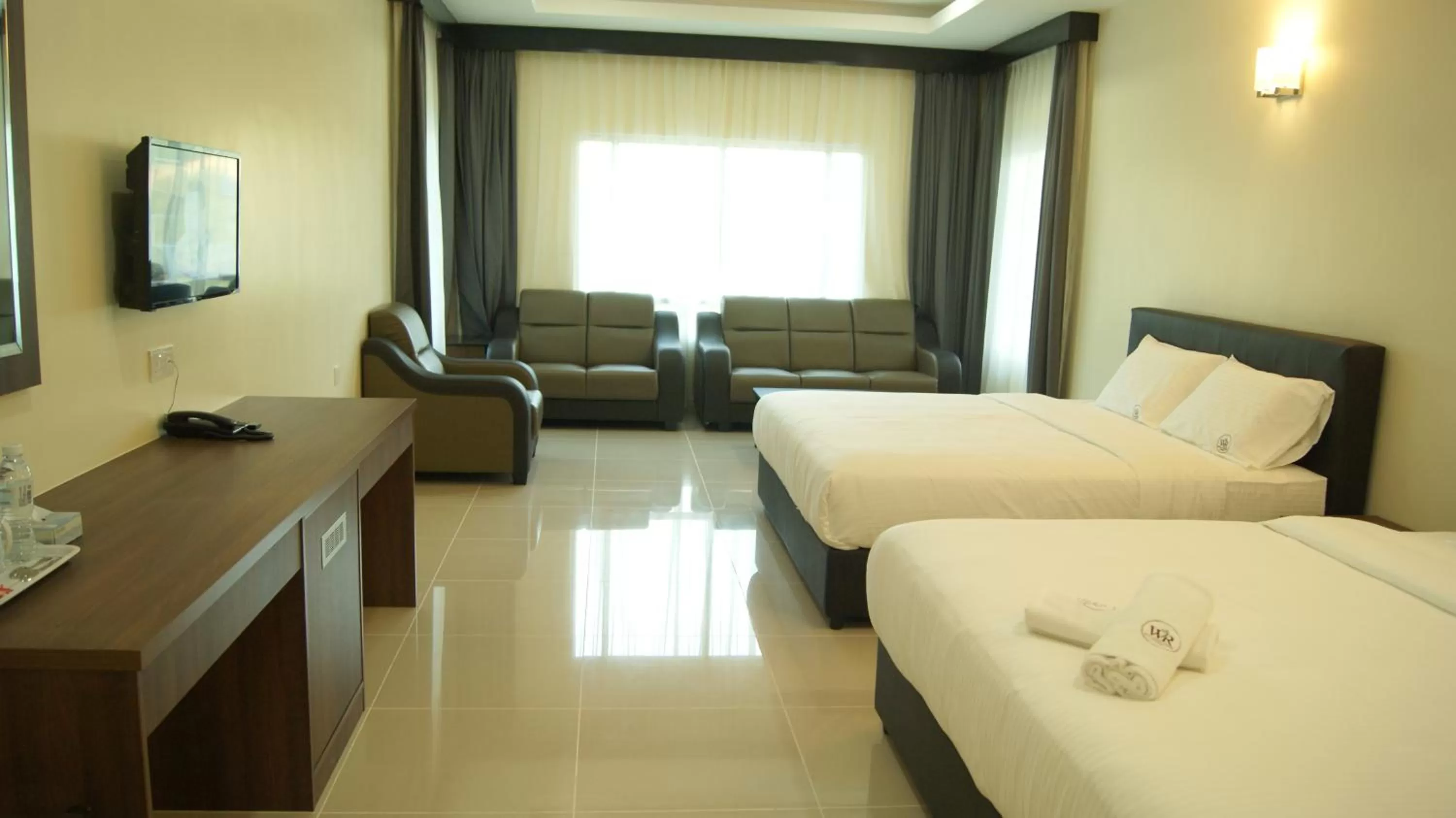 Living room, Bed in Wang Valley Resort