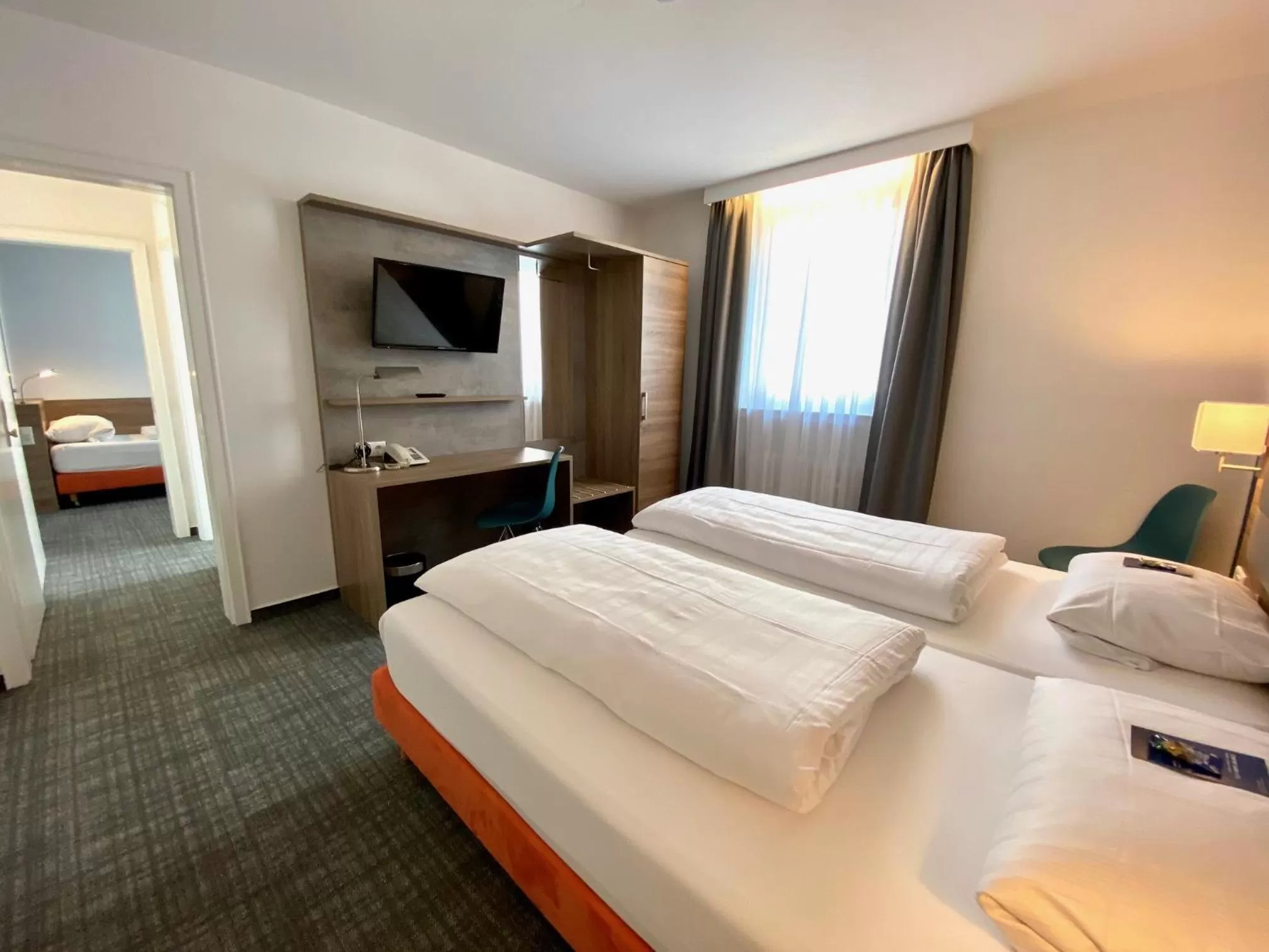 Photo of the whole room, Bed in Comfort Garni Stadtzentrum Hotel