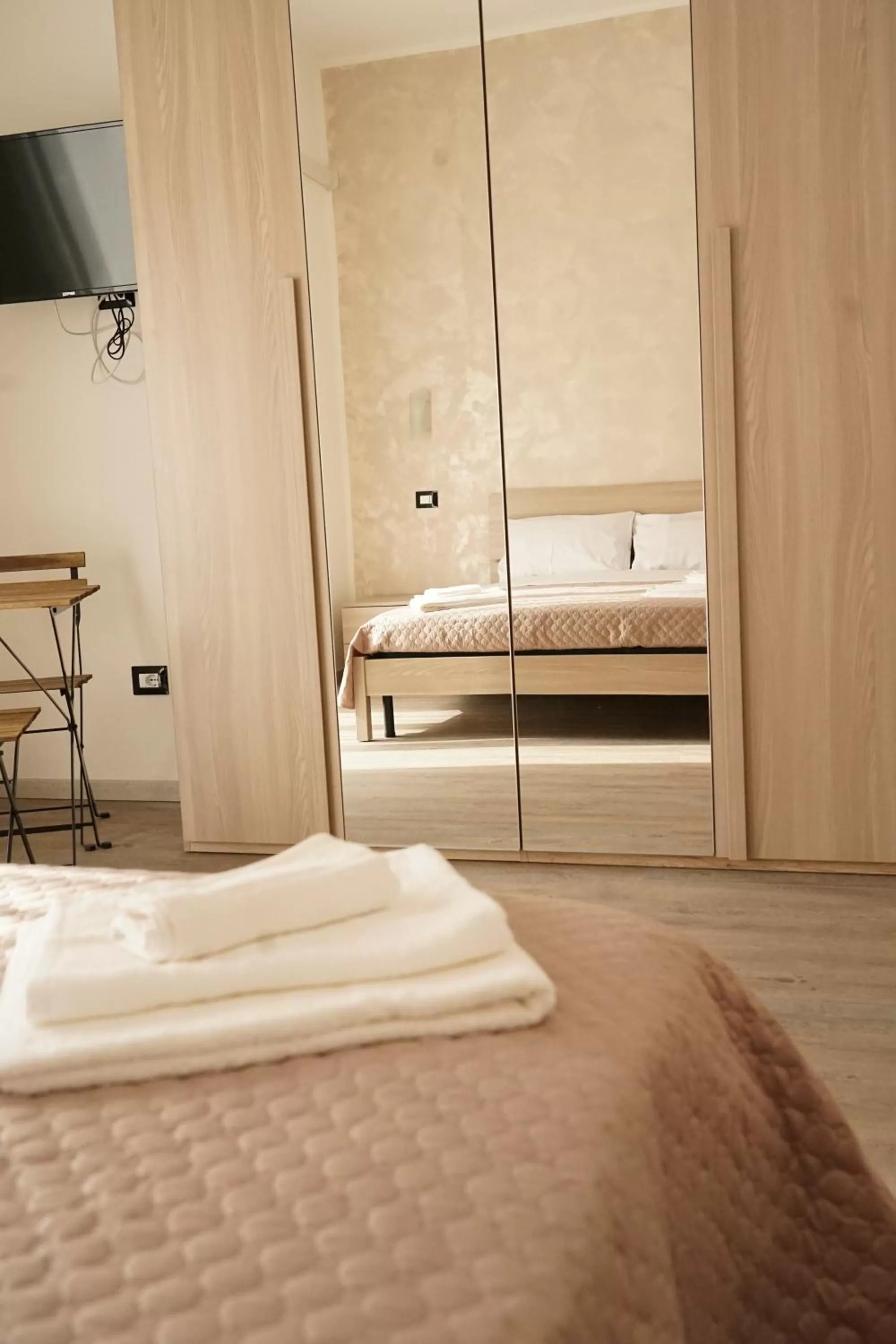 Bedroom, Bathroom in LA RESIDENZA DI ADAMO