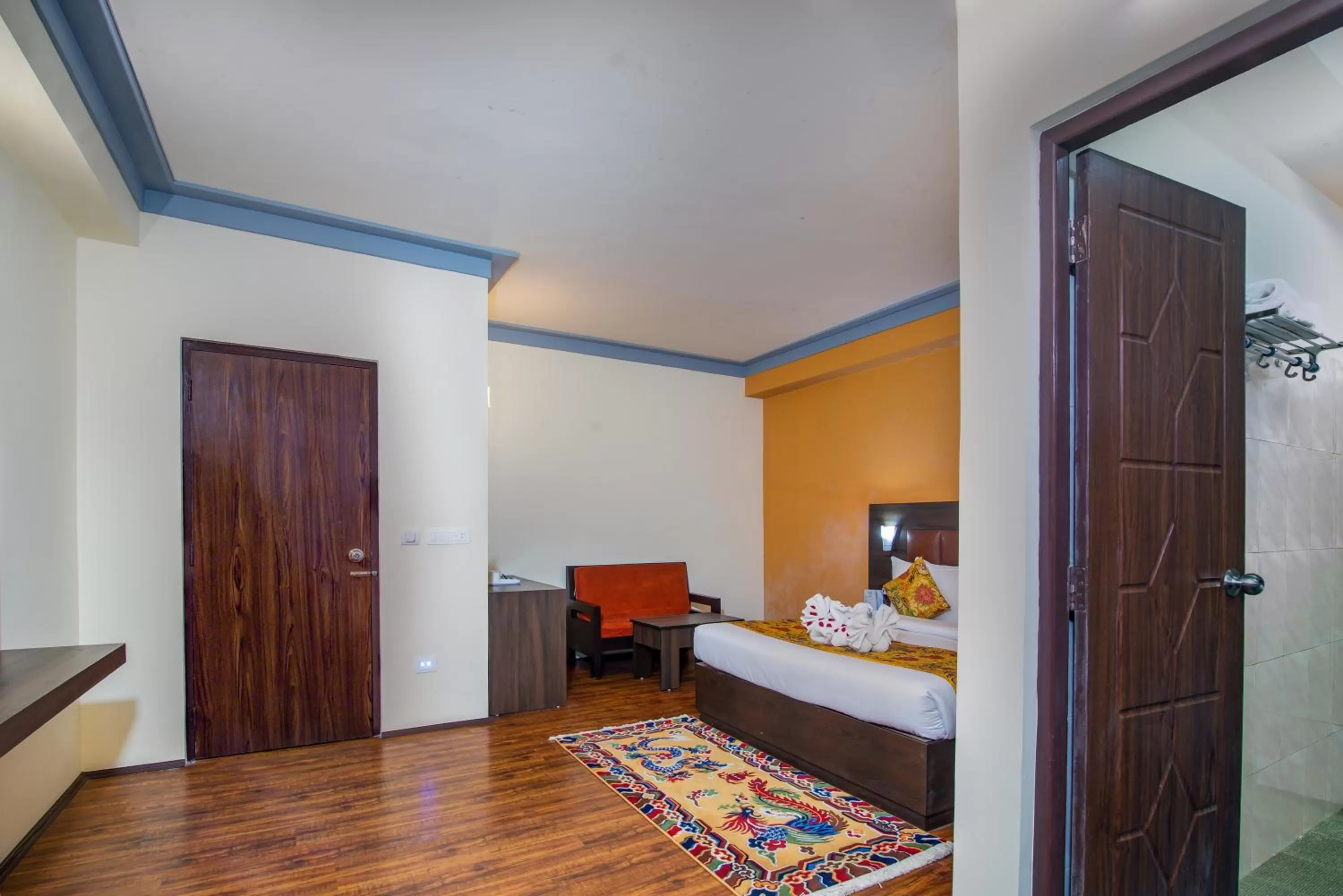 Photo of the whole room, Bed in Muscatel Grand Silkroute - 300 Mts from MG Marg