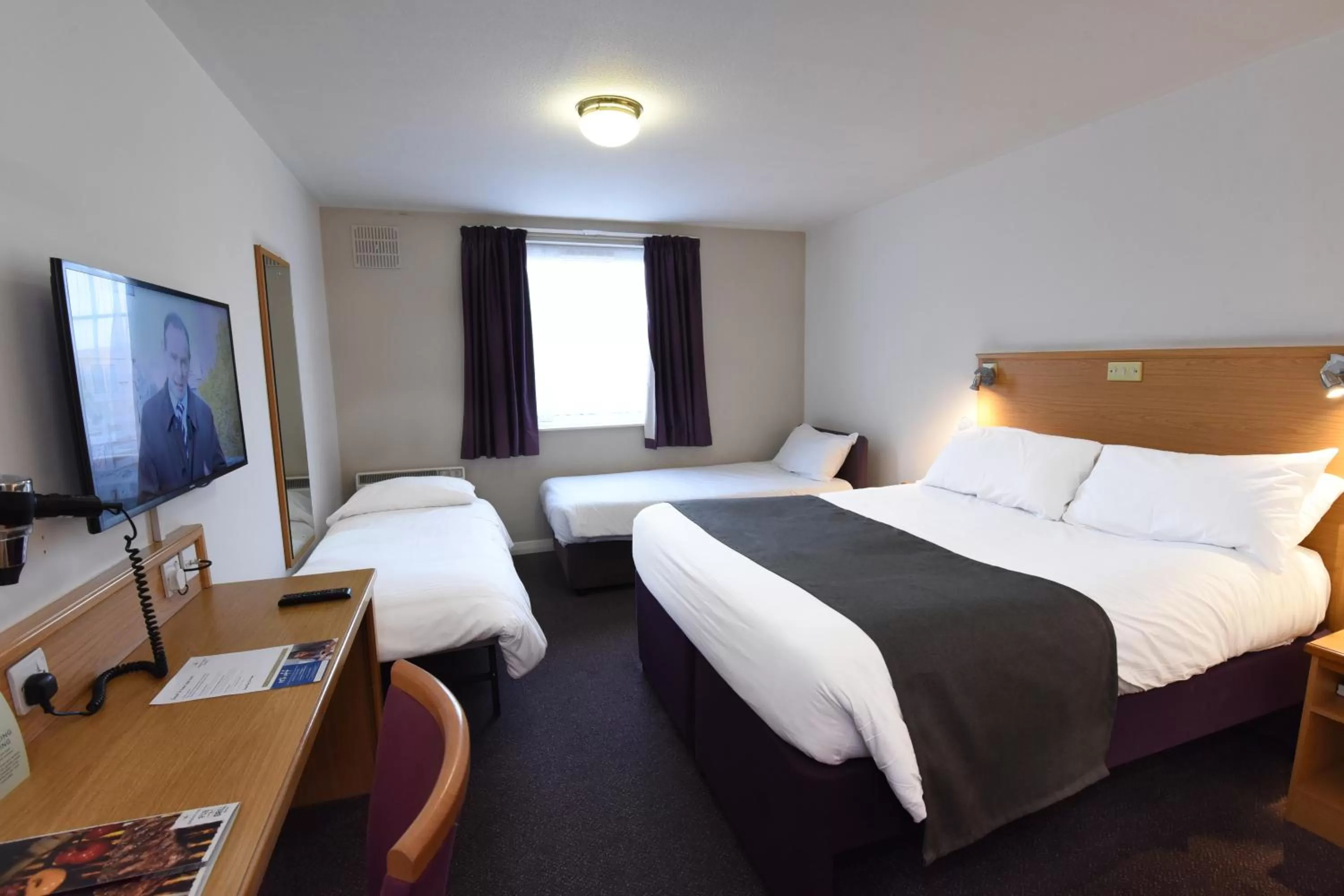 Bed in Waterside by Greene King Inns