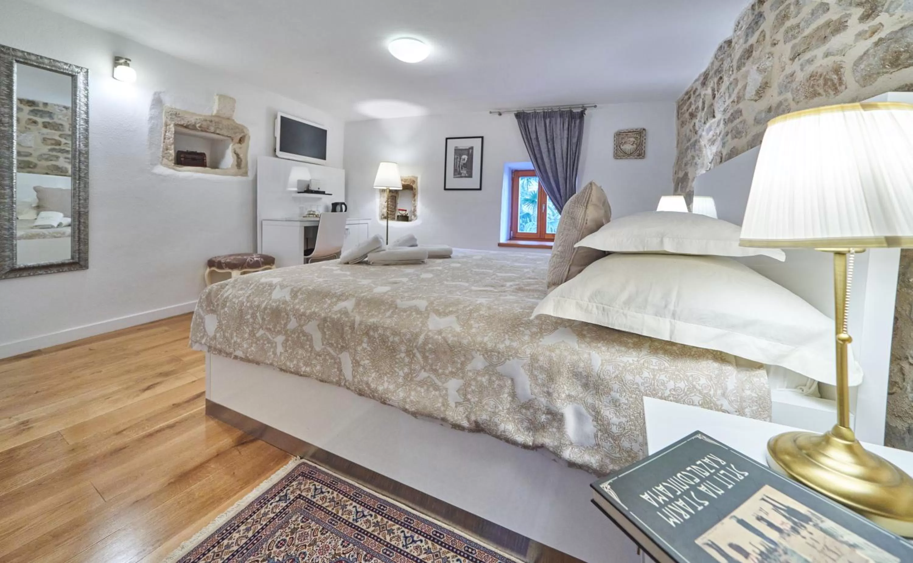 Bedroom, Bed in Villa Split Heritage Hotel