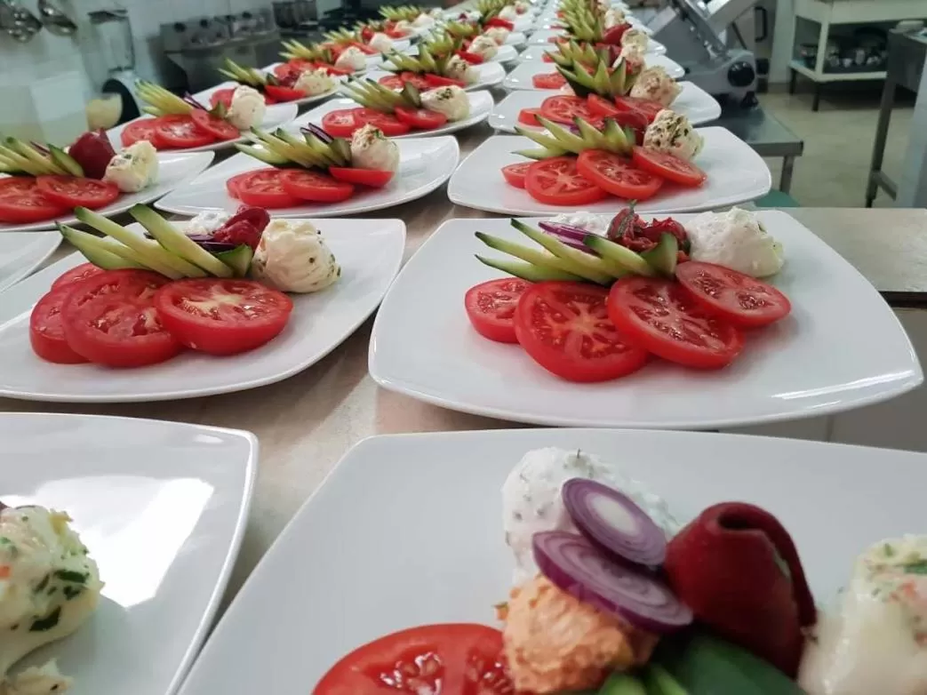 Restaurant/places to eat in The Old House Family Hotel