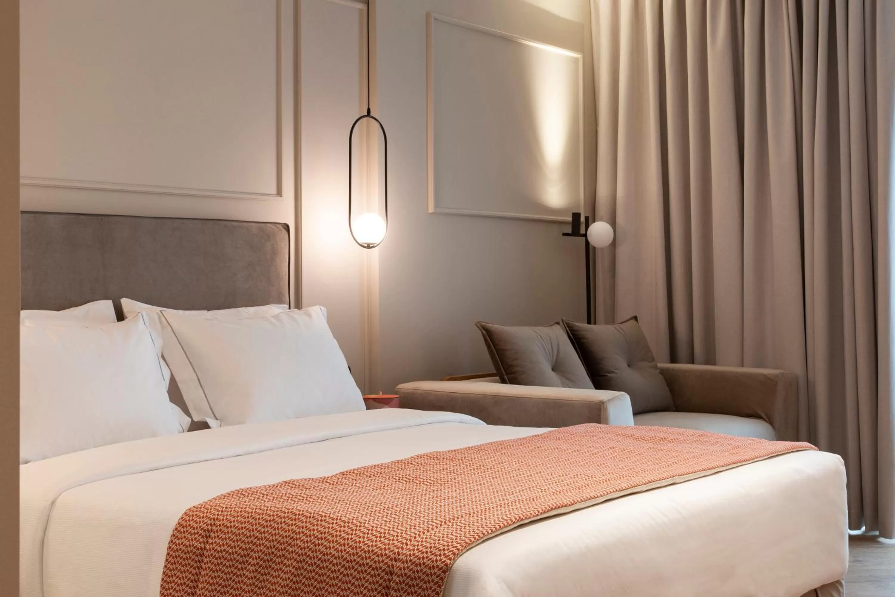 Bed in 1910 Lifestyle Hotel