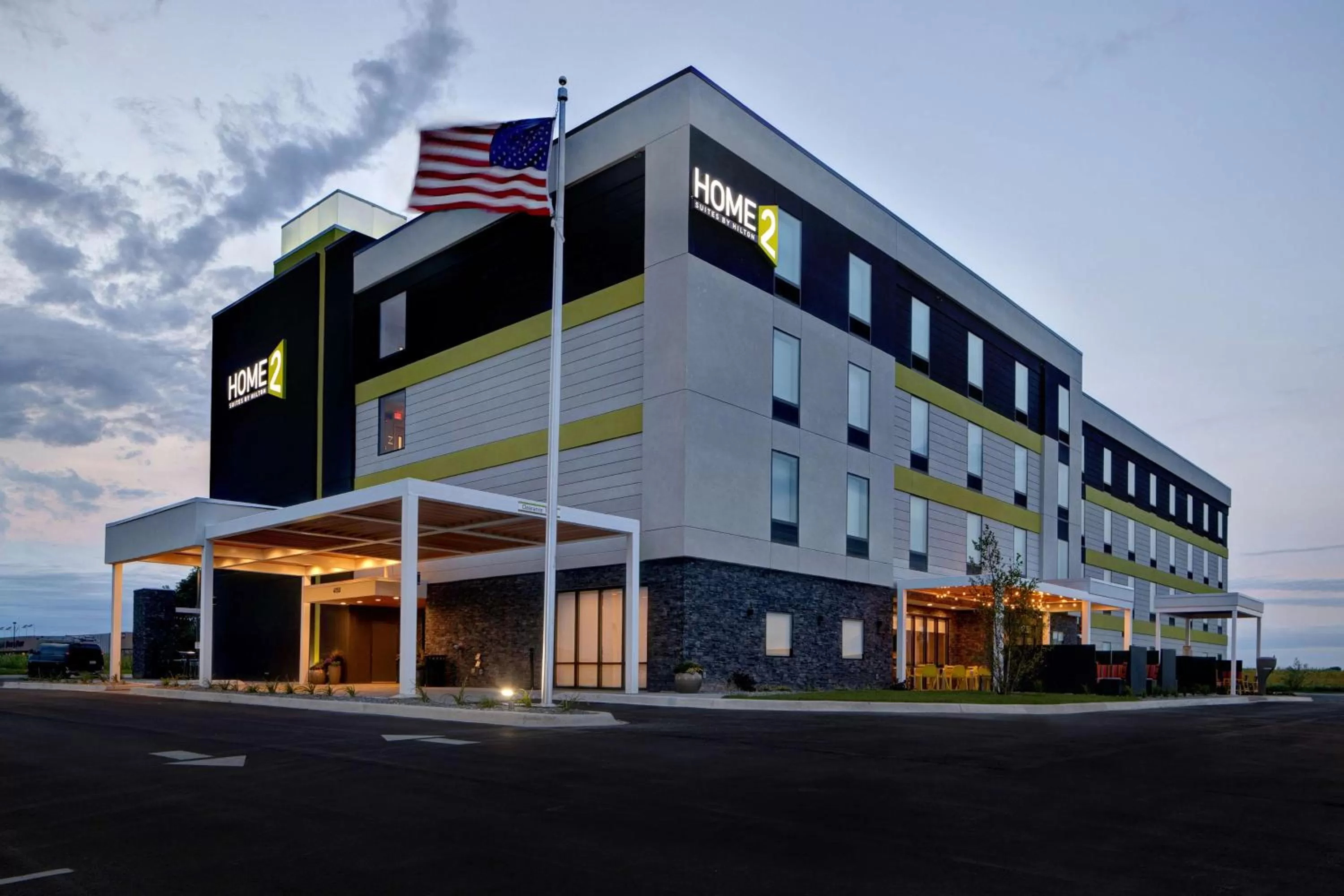 Property building in Home2 Suites By Hilton Loves Park Rockford