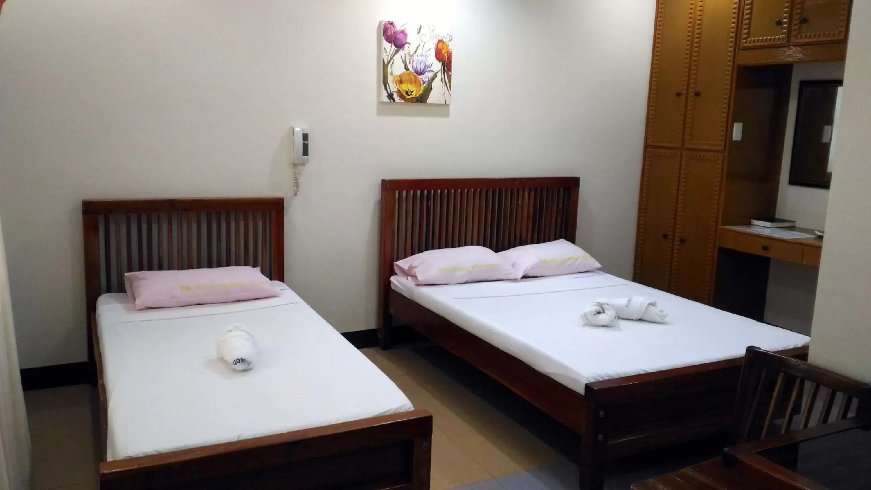 Deluxe Triple Room in Tubod Flowing Water Resort Deluxe Triple Room in Tubod Flowing Water Resort