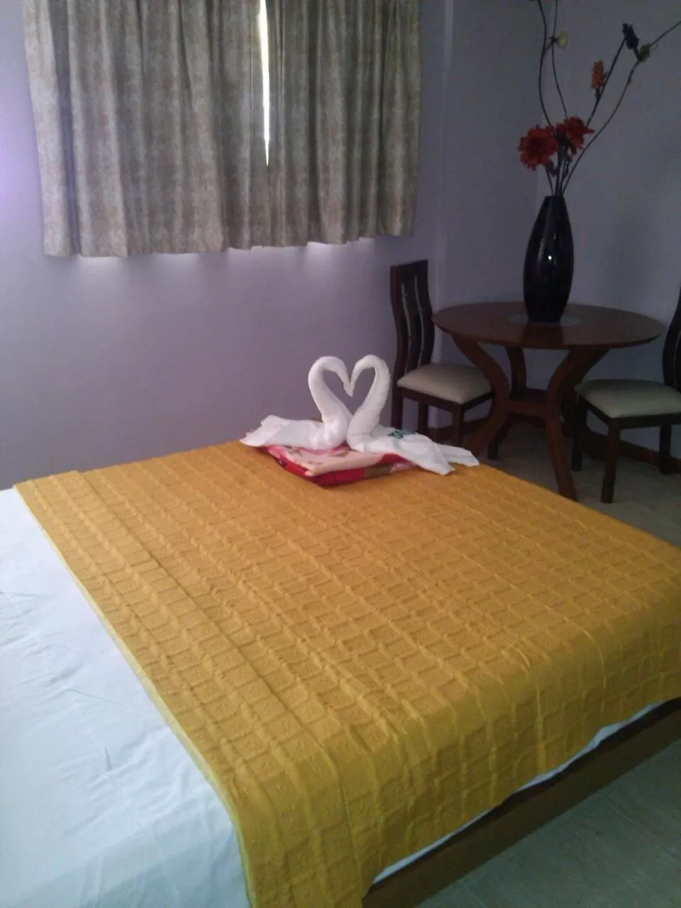 Bed in HOTEL MUEVETE POR VARGAS