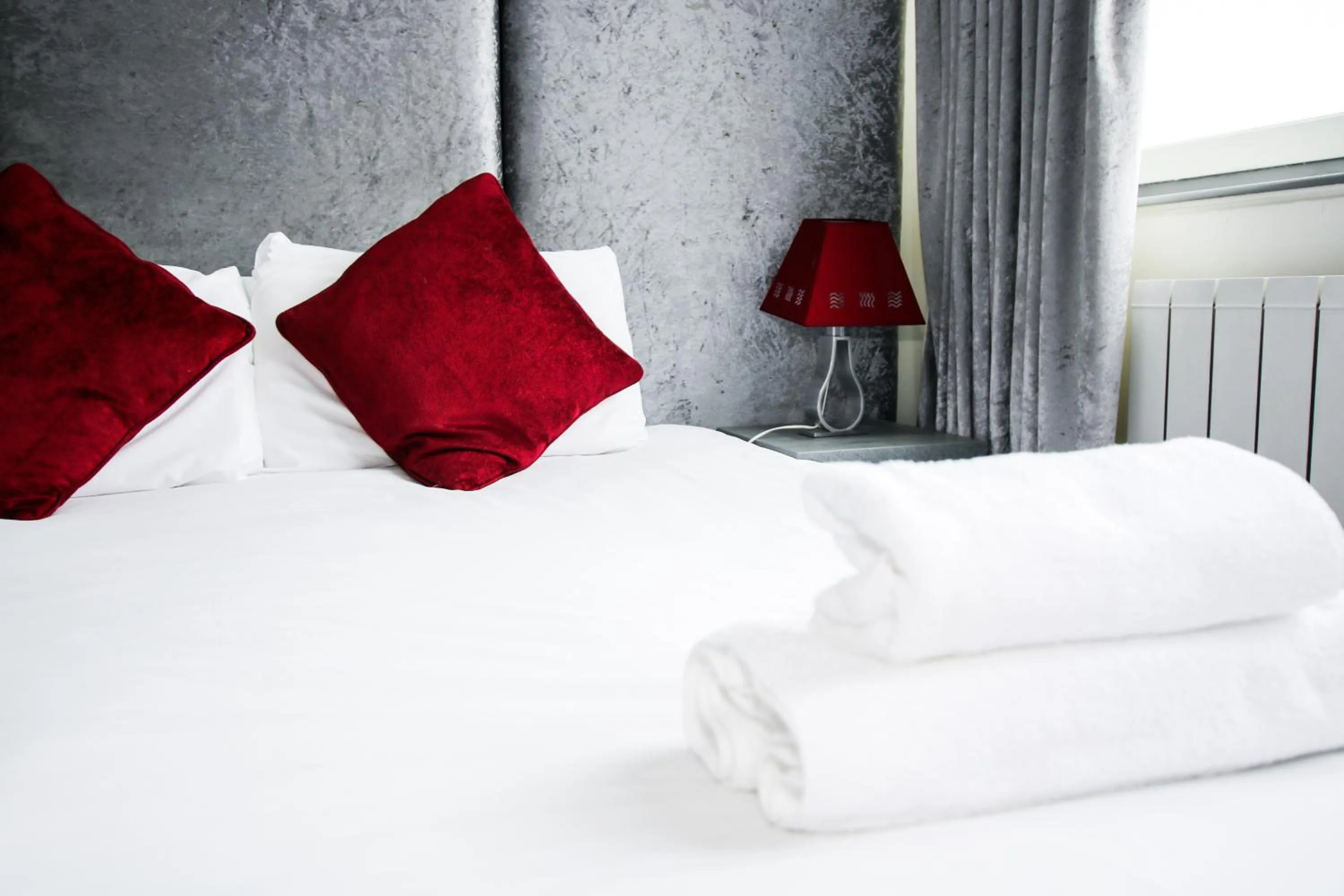 Bed in Brunswick Merchant City Hotel