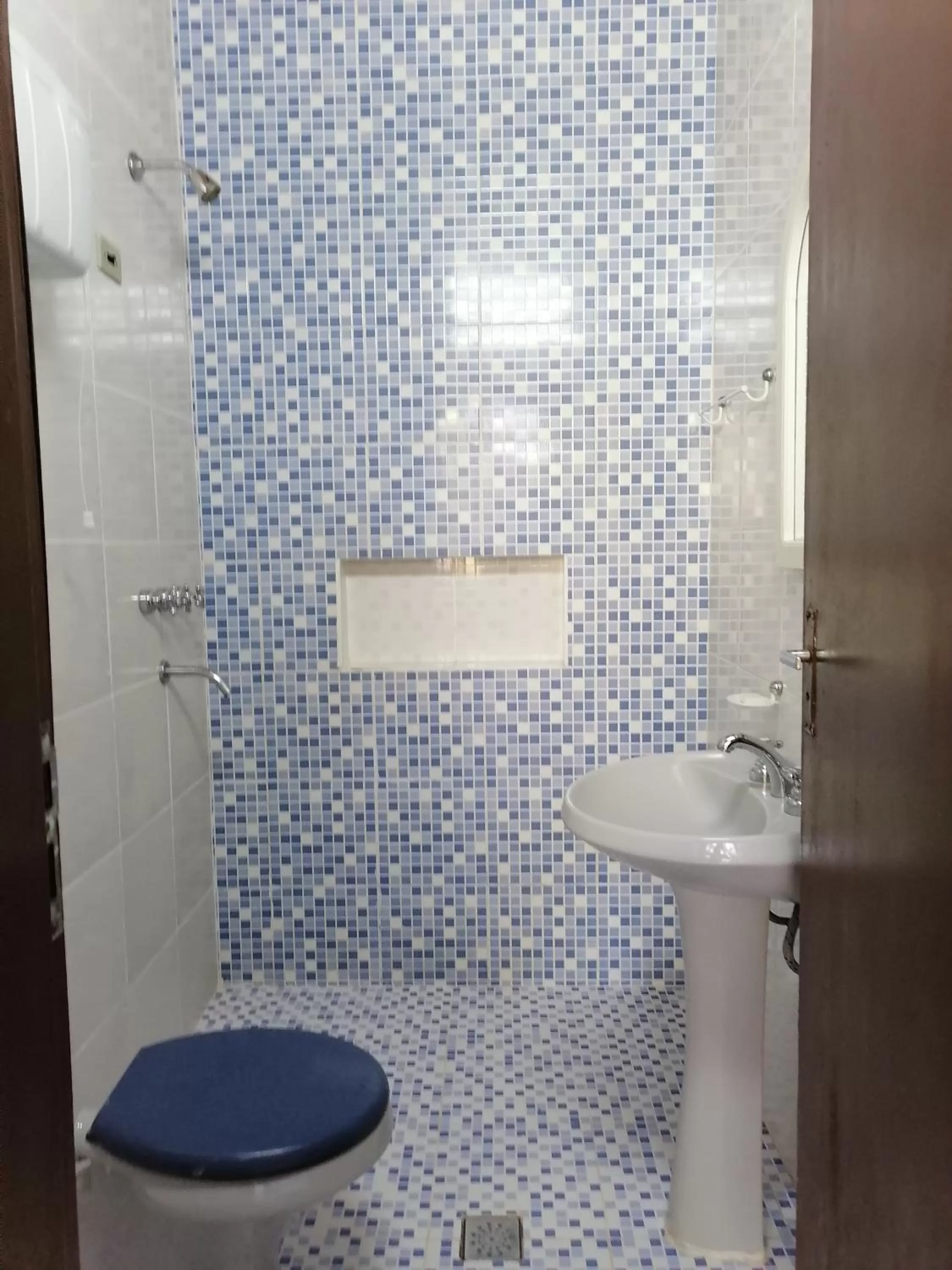 Bathroom in Granados B&B