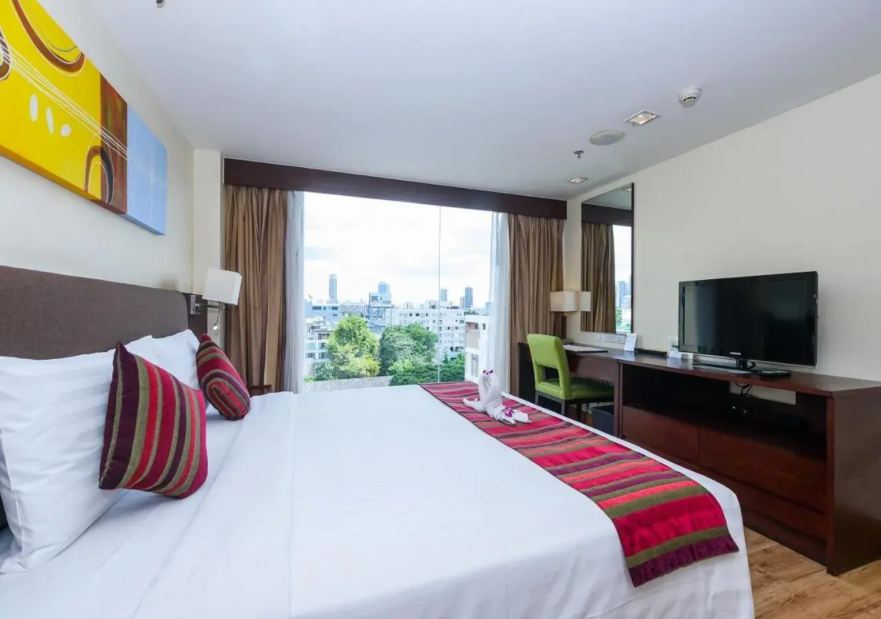 One-Bedroom Suite in Lohas Residences Sukhumvit 2 One-Bedroom Suite in Lohas Residences Sukhumvit 2