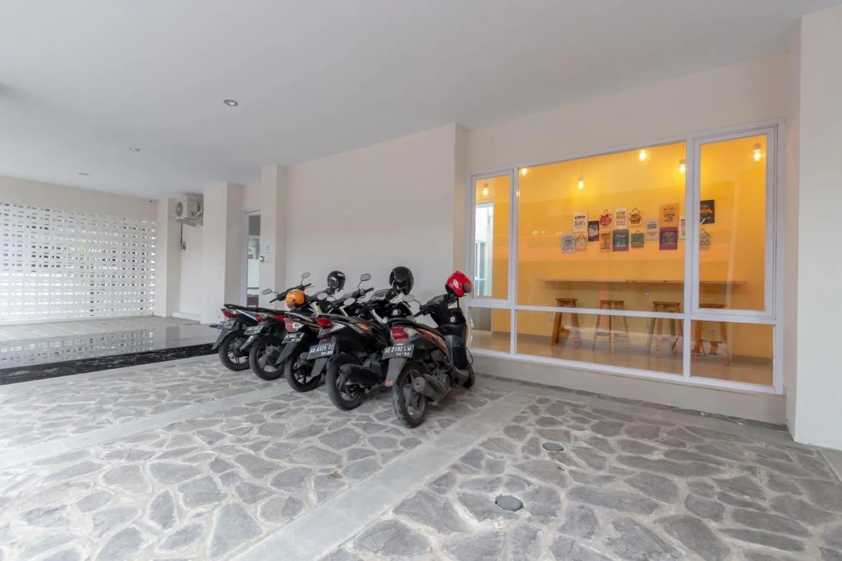 Facade/entrance in Omah Manis