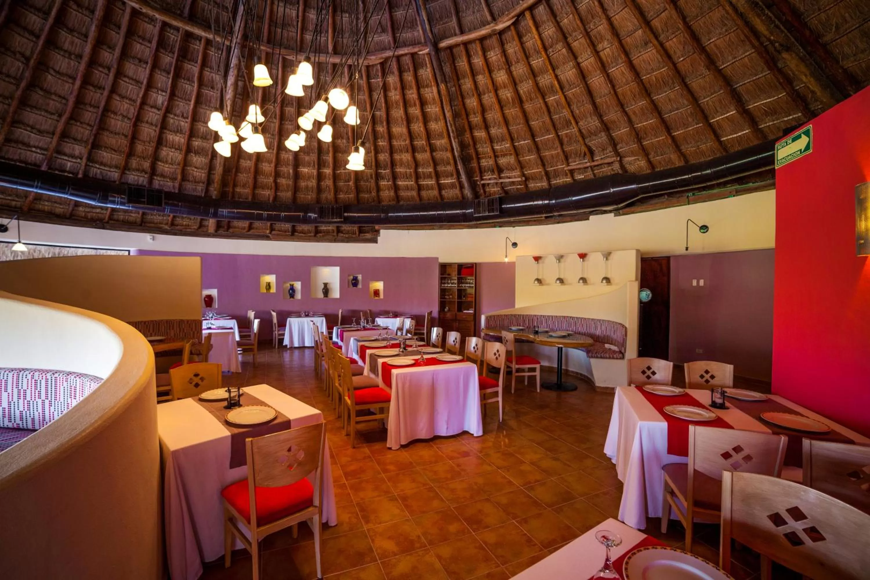 Restaurant/places to eat in The Reef Coco Beach Resort & Spa- Optional All Inclusive