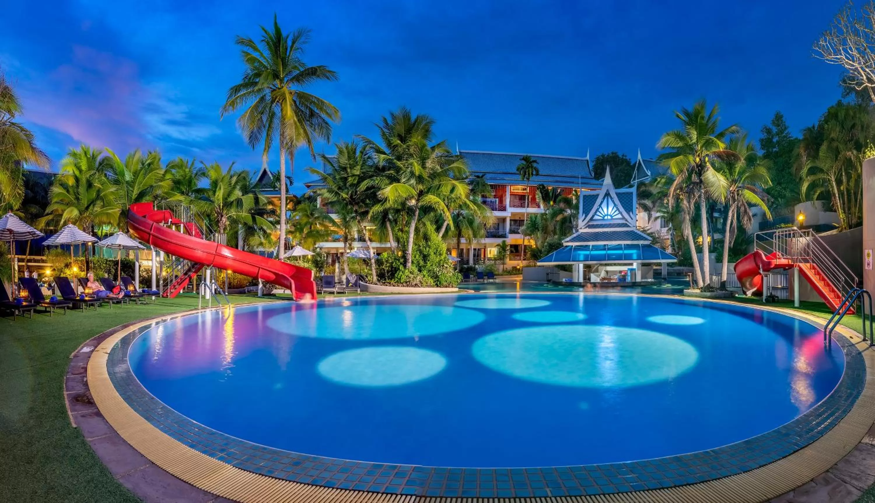 Pool view in Chada Thai Village