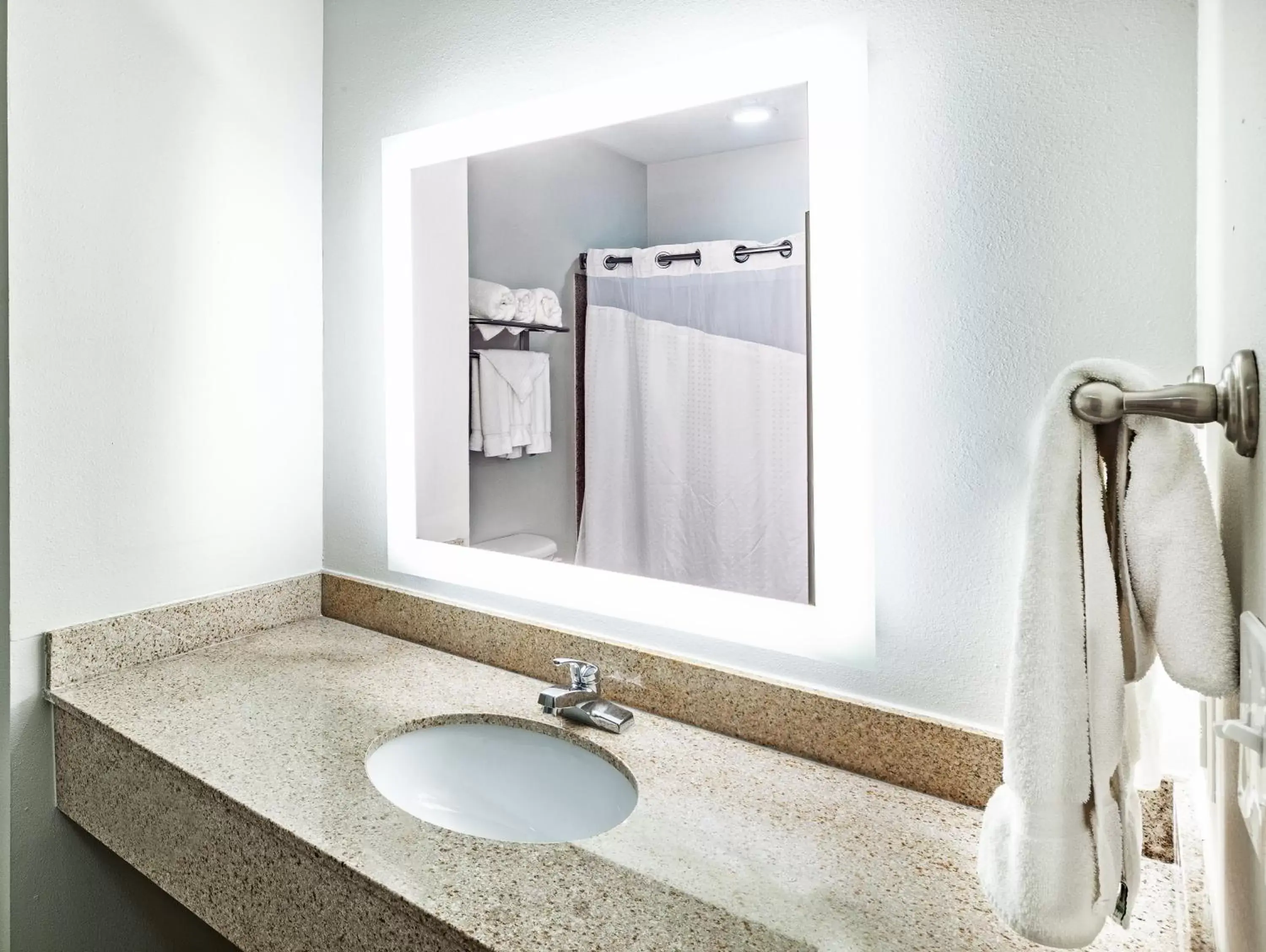 Executive King Suite in Holiday Inn Express Hotel and Suites Shreveport South Park Plaza, an IHG Hotel Executive King Suite in Holiday Inn Express Hotel and Suites Shreveport South Park Plaza, an IHG Hotel