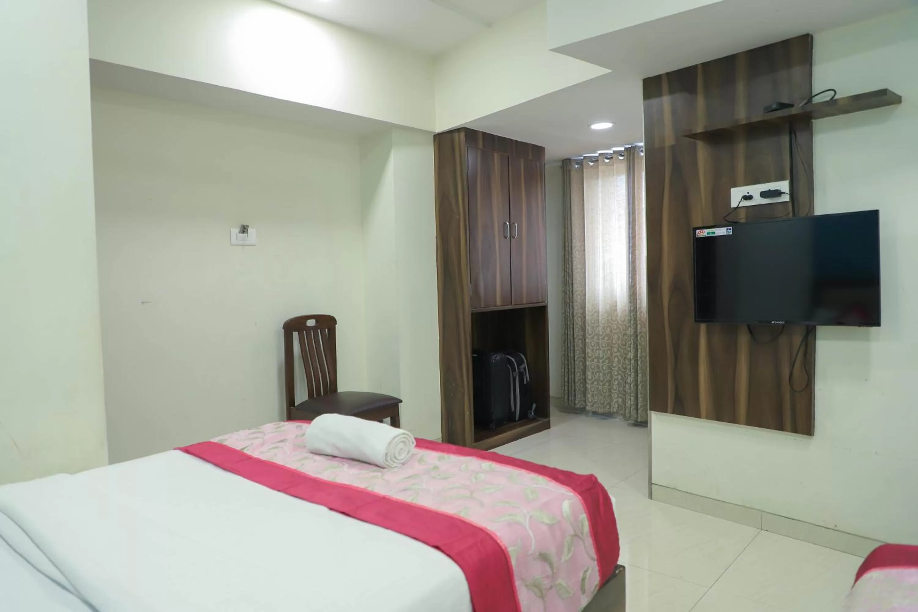 Property building in Hotel Plaza Executive - near BKC